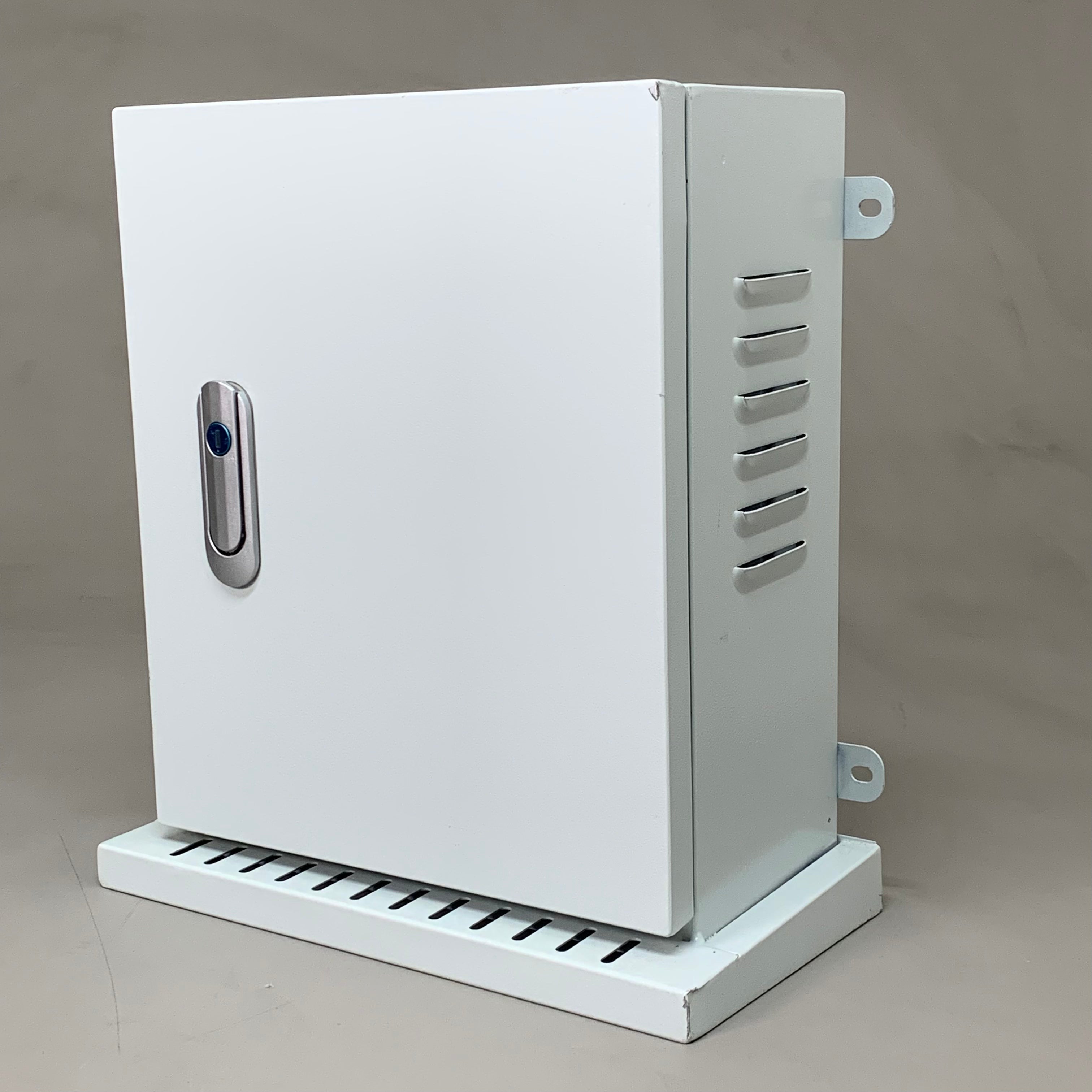 VEVOR RV Power Outlet Box Triplex Outlet Indoor/Outdoor 13.5" x 12" Grey XD-010 AS-IS