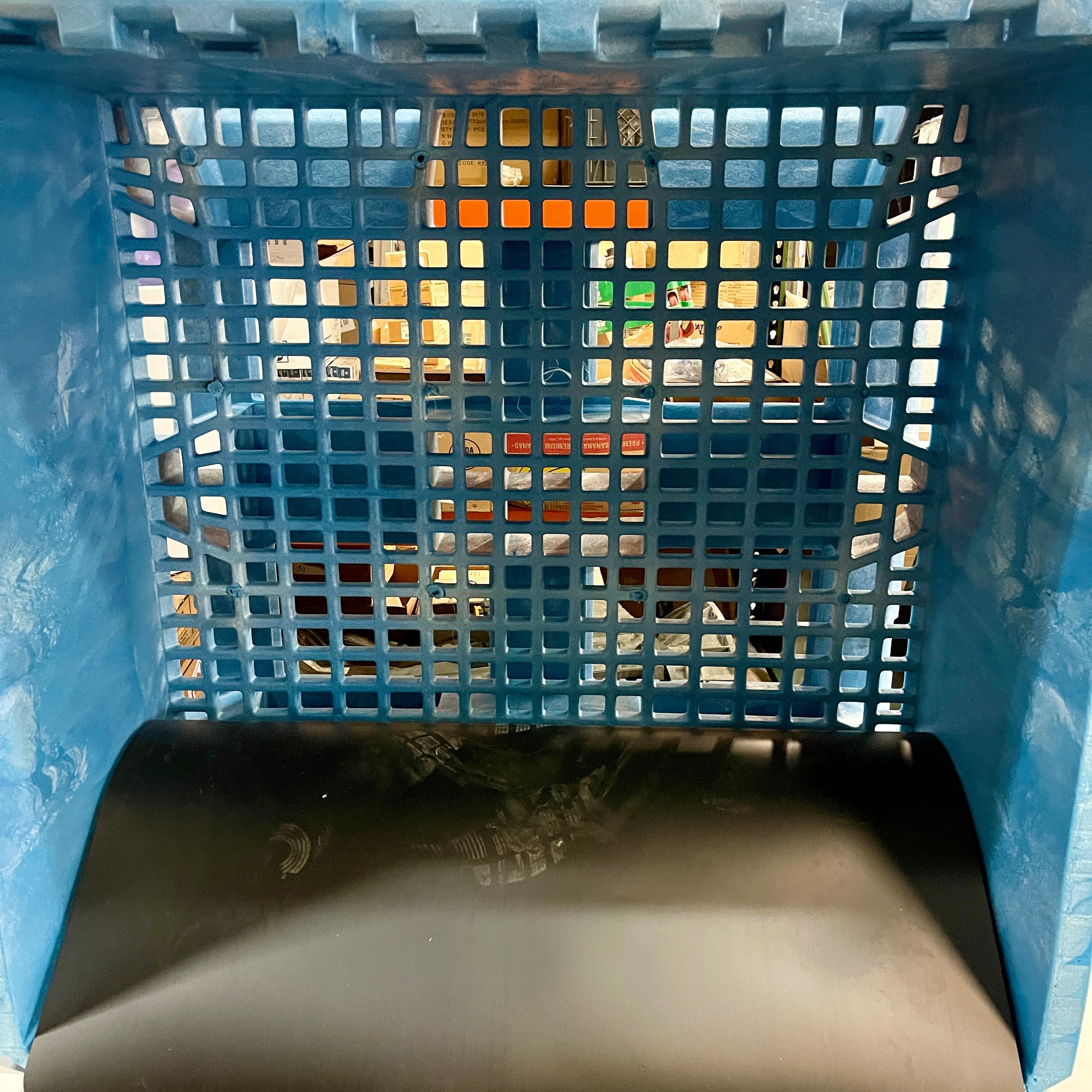 ZA@ ORBIS BULKPAK HDR Bulk Pallet Container Blue  HDRS4845-24-6 & DKBLUFXD WALL