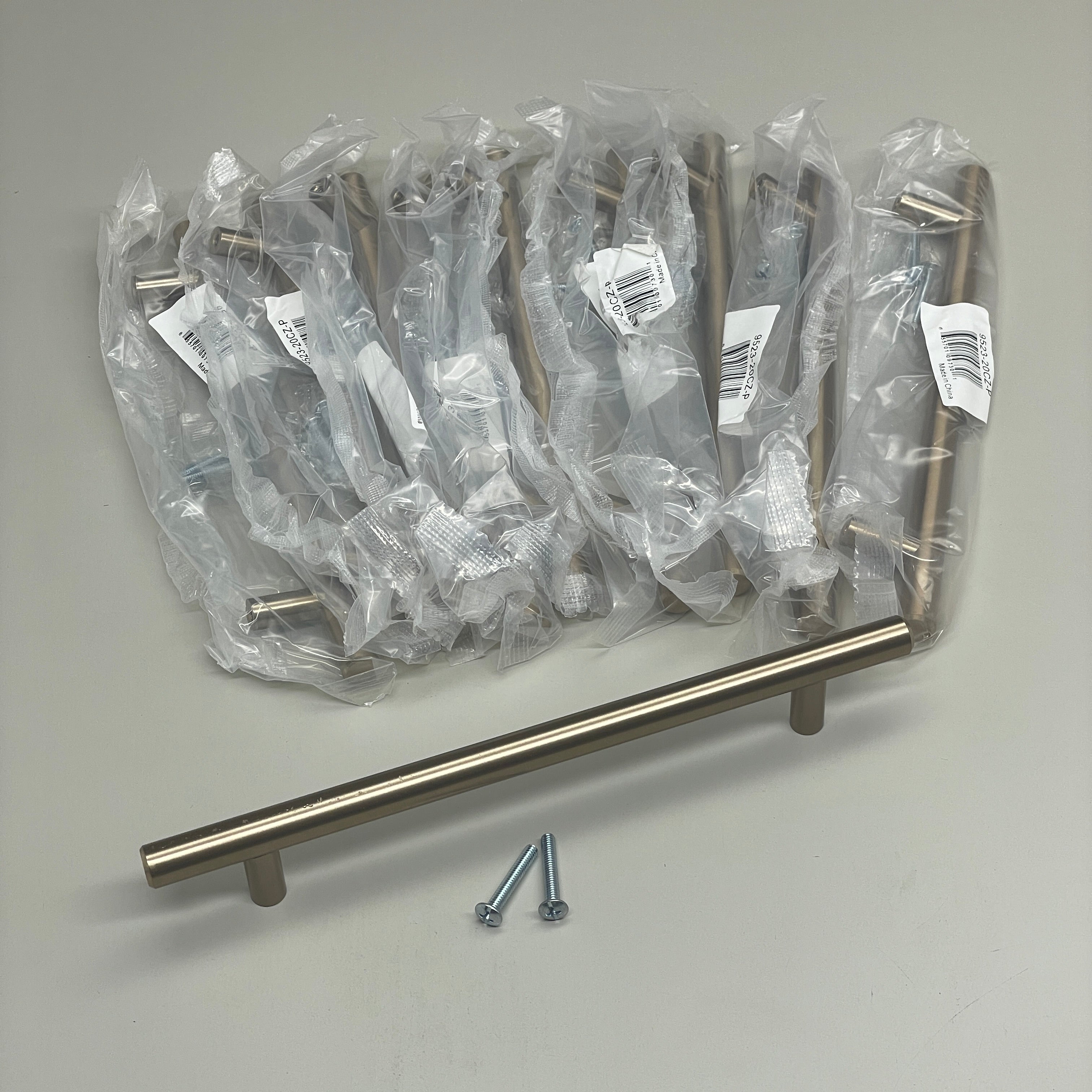 BERENSON (10 PK) Transitional Advantage Two Champagne T-Bar Pull 9523-20CZ-P