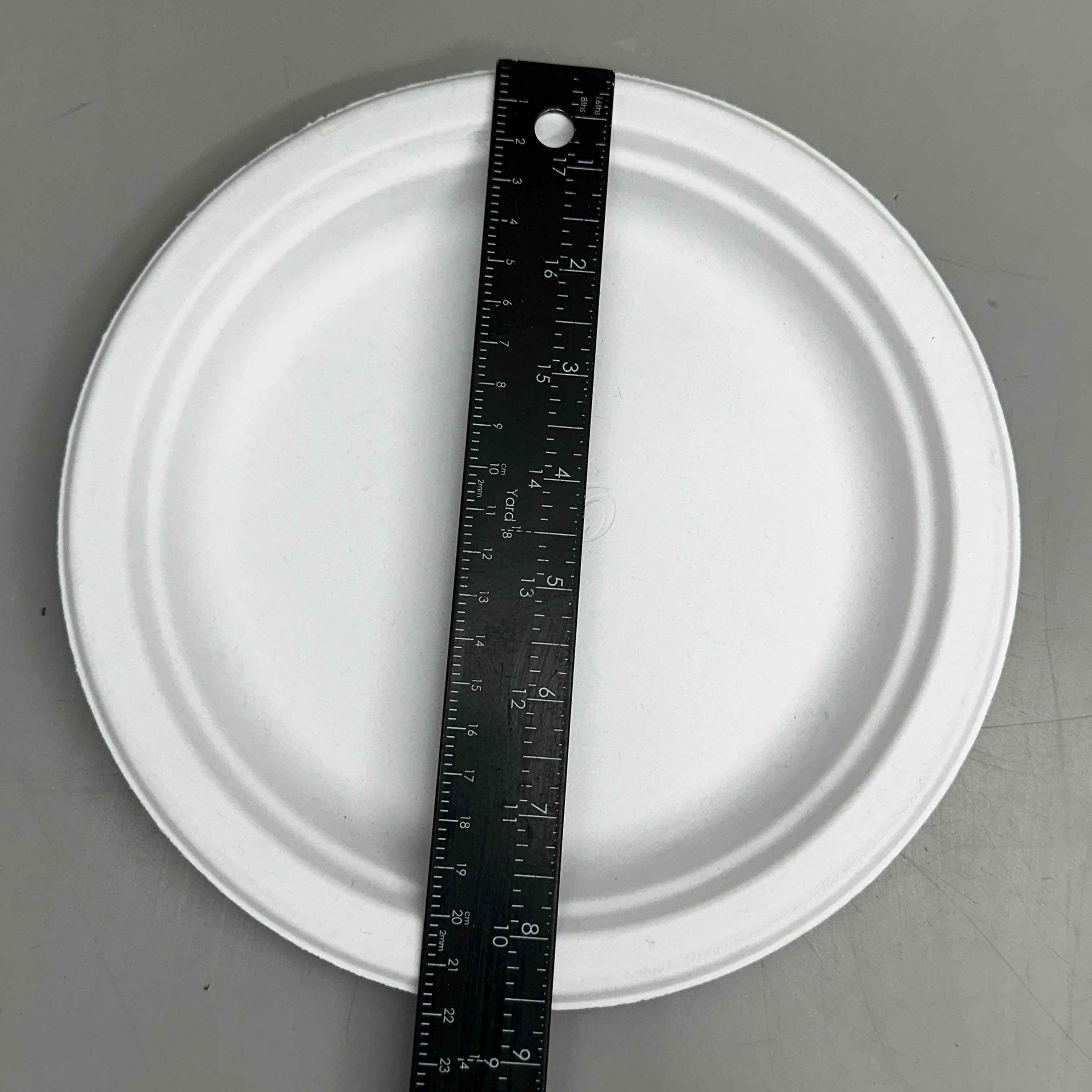 CHINET (500 PACK) Verdict Classic White Molded Fiber Paper Round Plate, 8.75” White 21227