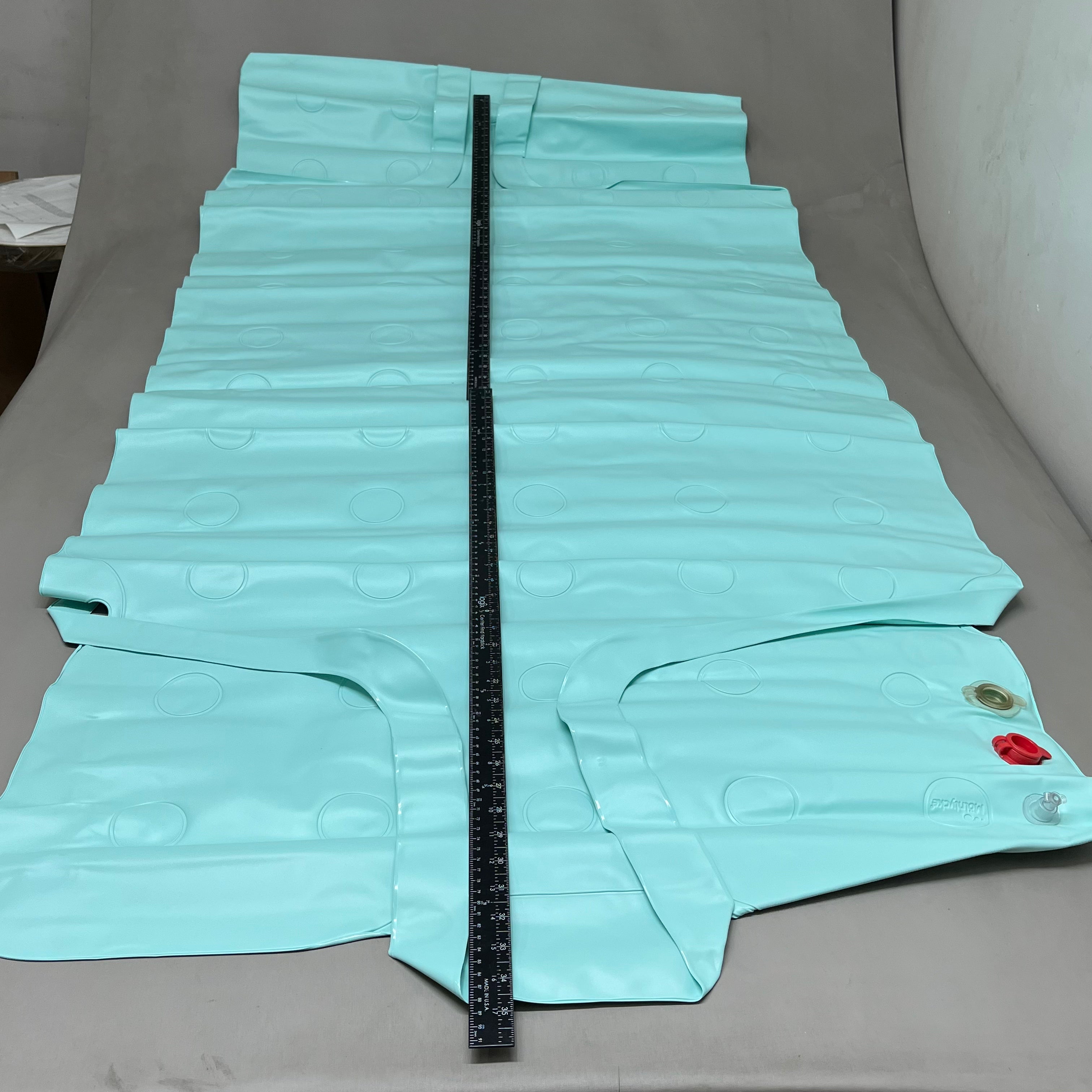 MOLNLYCKE Inflatable Static Air Mattress w/ Hand Pump Twin Teal 1400102