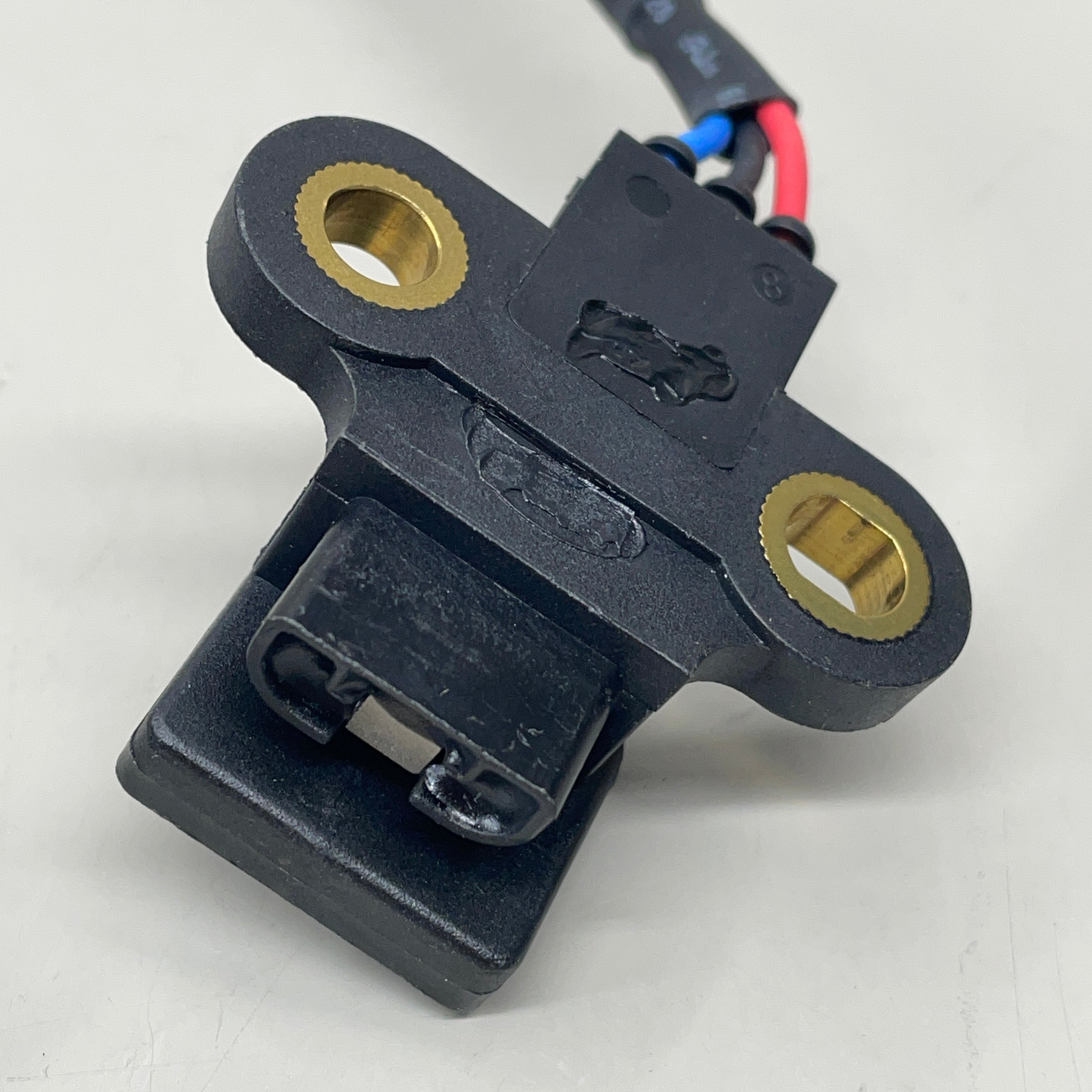 DENSO OE Camshaft Position Sensor KIA 2003-2006 196-8008