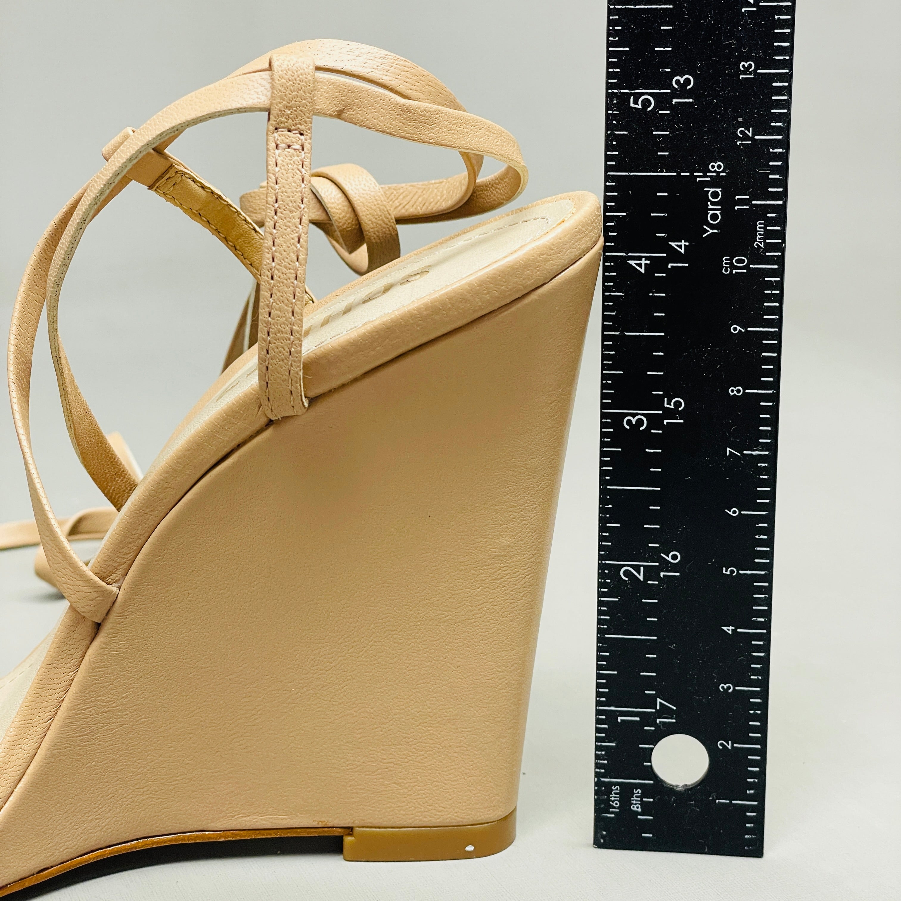 SCHUTZ Deonne Casual Deluxe Nappa Leather Sandal True Beige Sz 5 S013810172 (New)