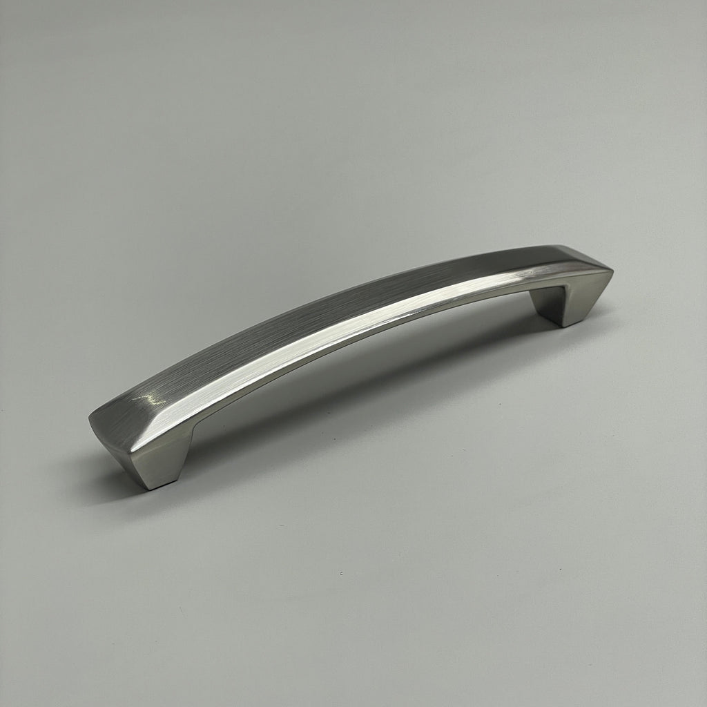 BERENSON (10 PK) Laura 128mm CC Brushed Nickel Pull Handle 4077-1BPN-P