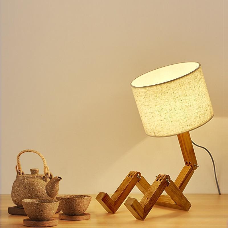 New Modern Luxury and Retro STEVVEX Wood Robot Shape Folding Table Lamp Creative European Fashion Bedroom Study Bedroom Bedside Linen Lamp Shade Table Lamp