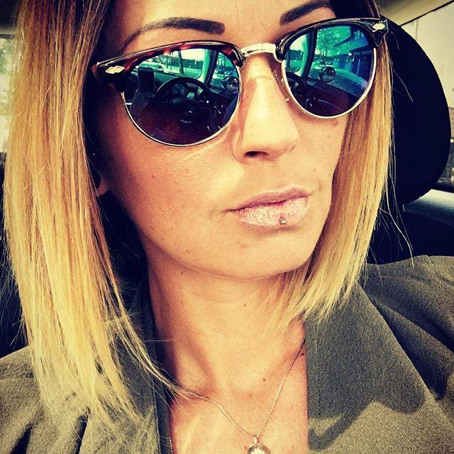 NEW Famous Hit Trend New Elegant Luxury Unisex Retro and Modern Men and Woman Vintage Sunglasses With Polarized Glasses and UV400 Sun Protection