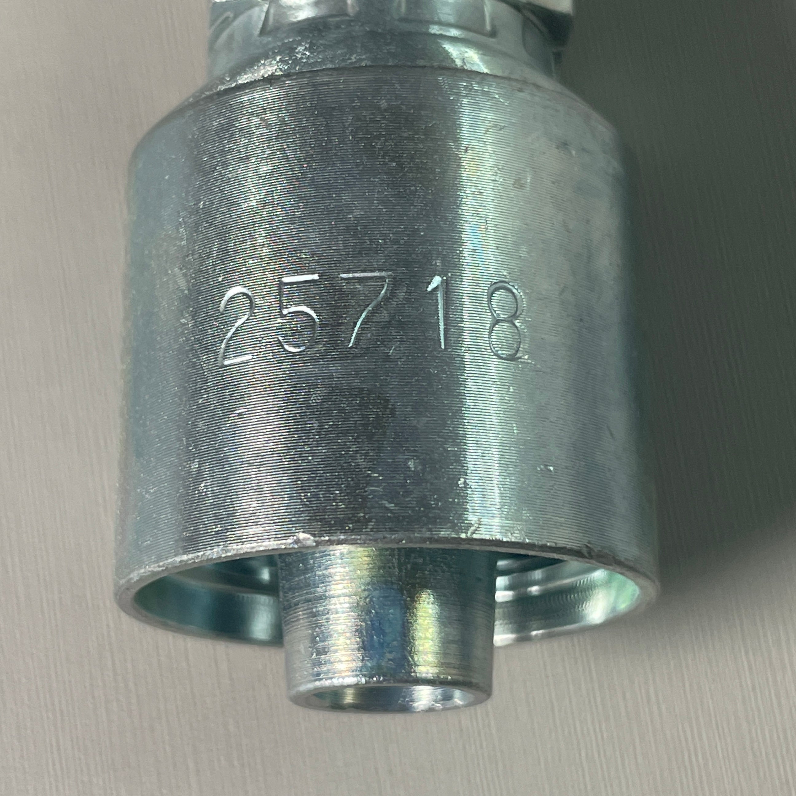 DAYCO Hydraulic Coupling Adapter 1/2" x 2.57" Steel Straight Female Swivel Permanent Crimp 100650 (New)