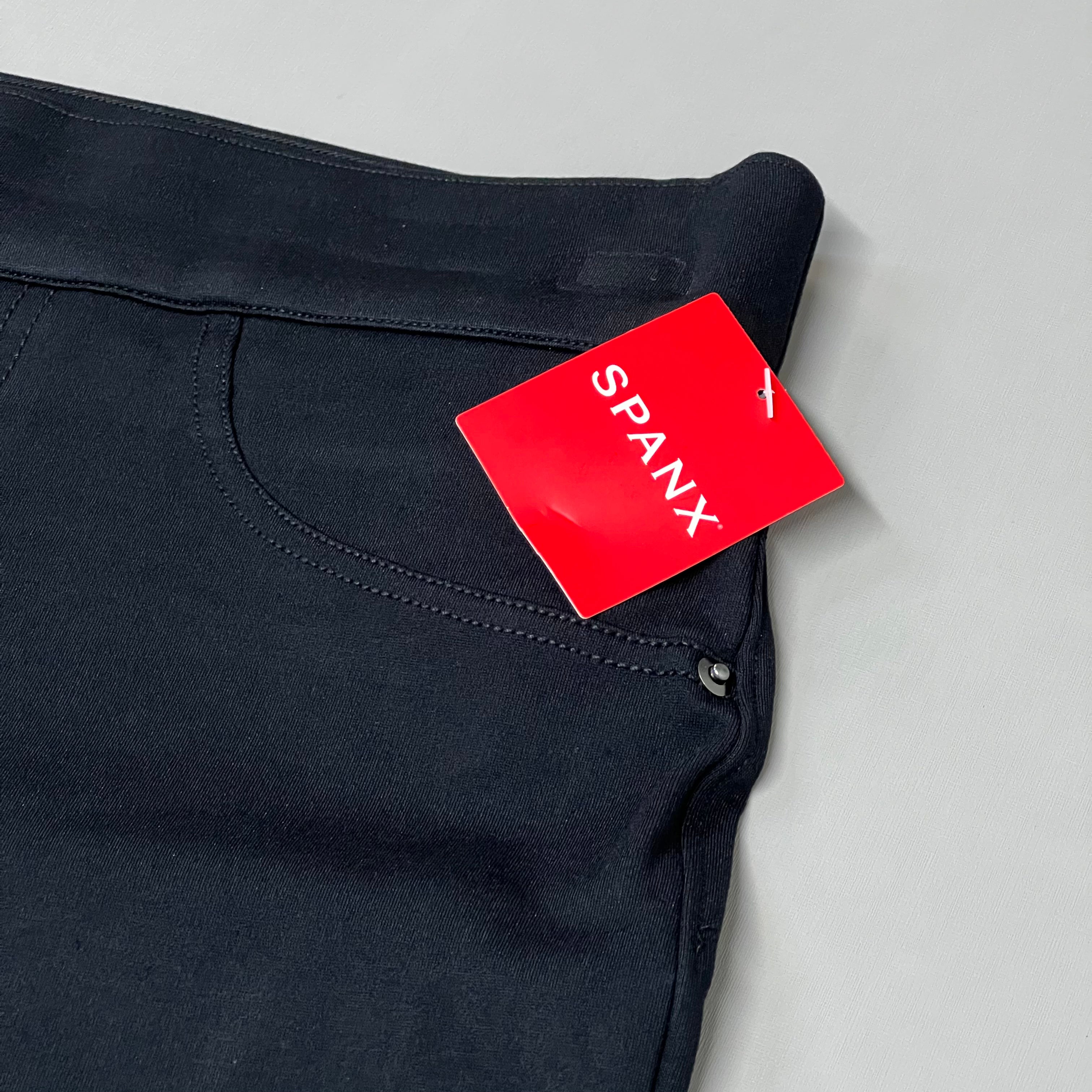 SPANX 4-Pocket Skinny in Ponte Women's Sz XS / TP  Black 20202R (New)