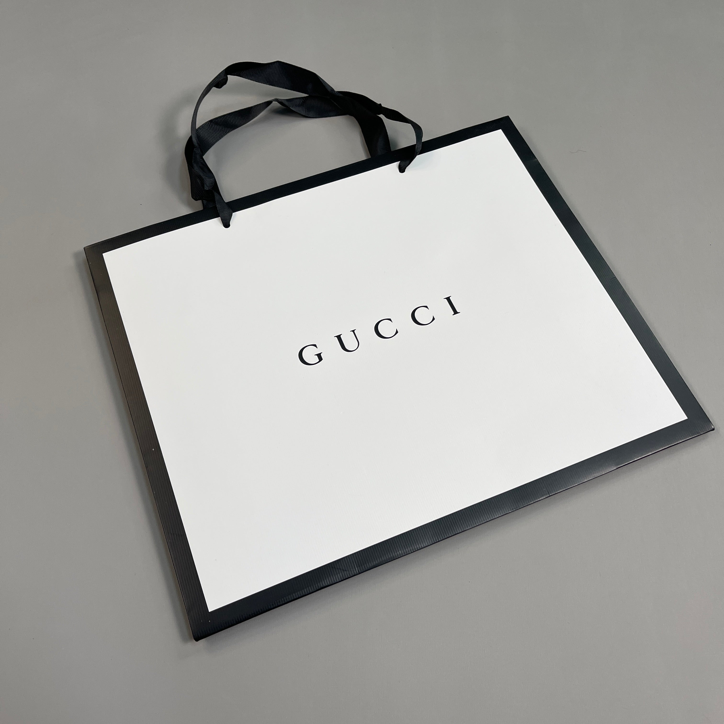 GUCCI Authentic Retail Store Gift Bag Tote Paper White / Black 13" x 11" x 4" (New)