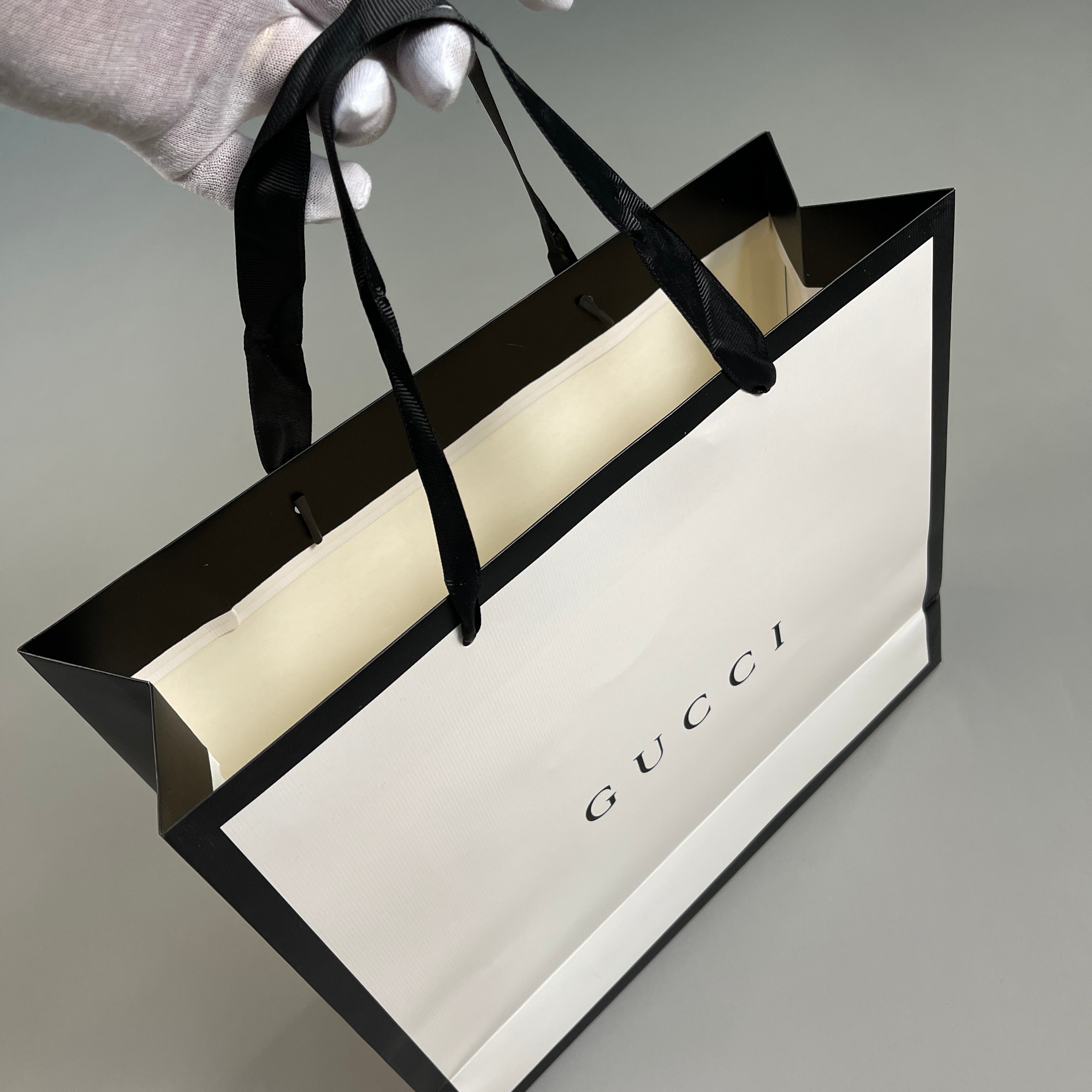 GUCCI Authentic Retail Store Gift Bag Tote Paper White / Black 13" x 11" x 4" (New)