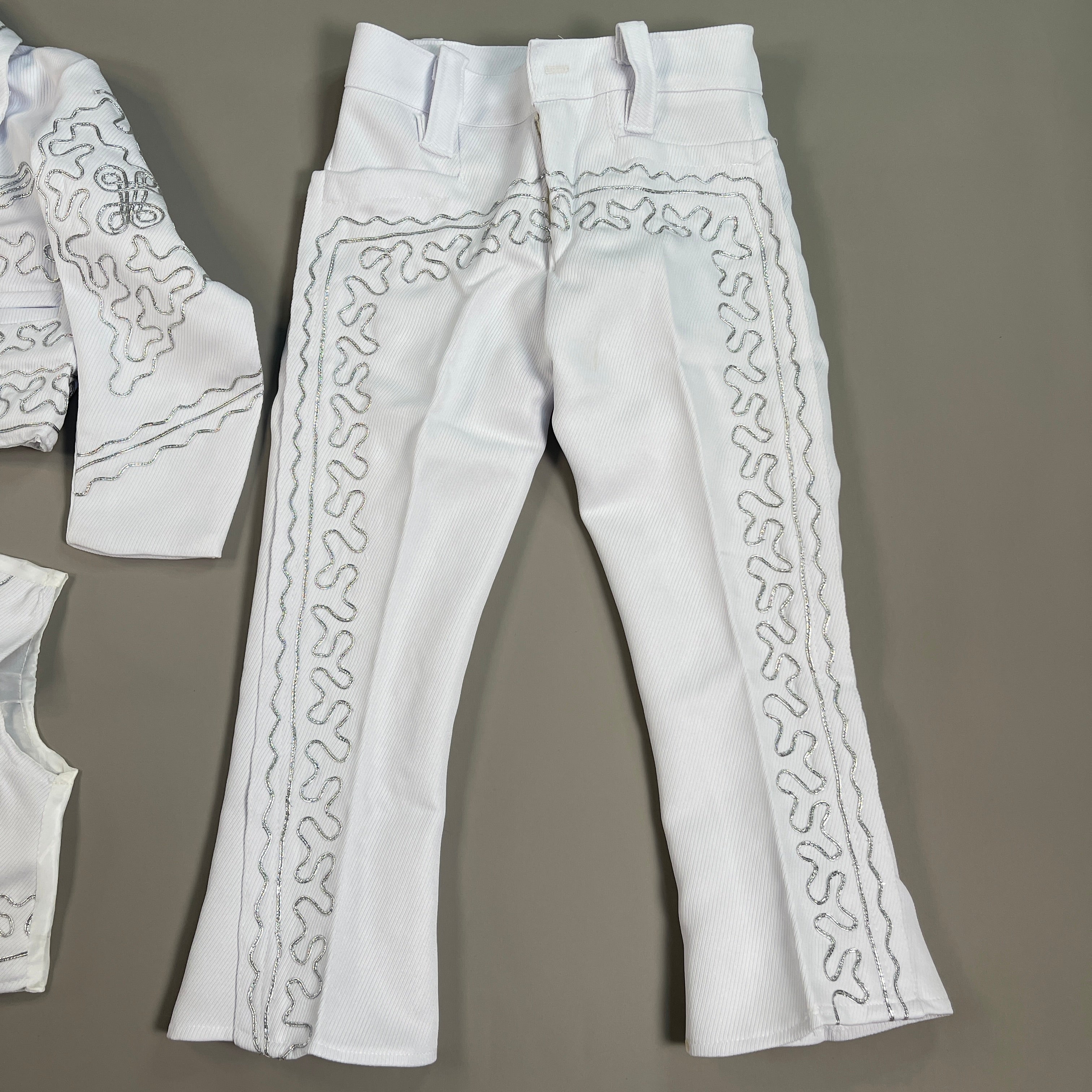 Mexican Mariachi Charro 3-Piece Suit Outfit Mayo Fiesta Dance Costume Youth Sz H50 (New)