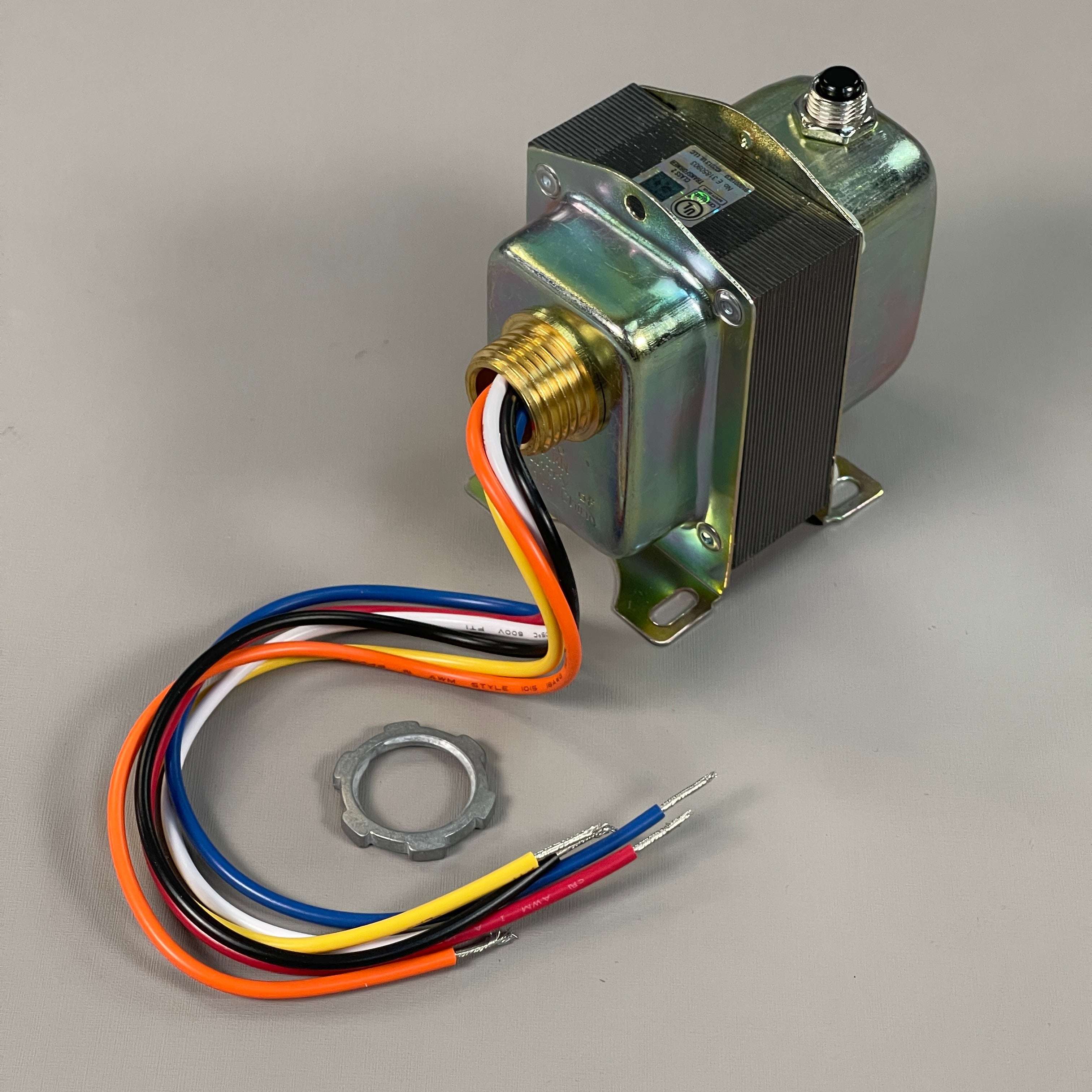 RESIDIO Universal Circuit Breaker Transformer AT150F 1022 (New)