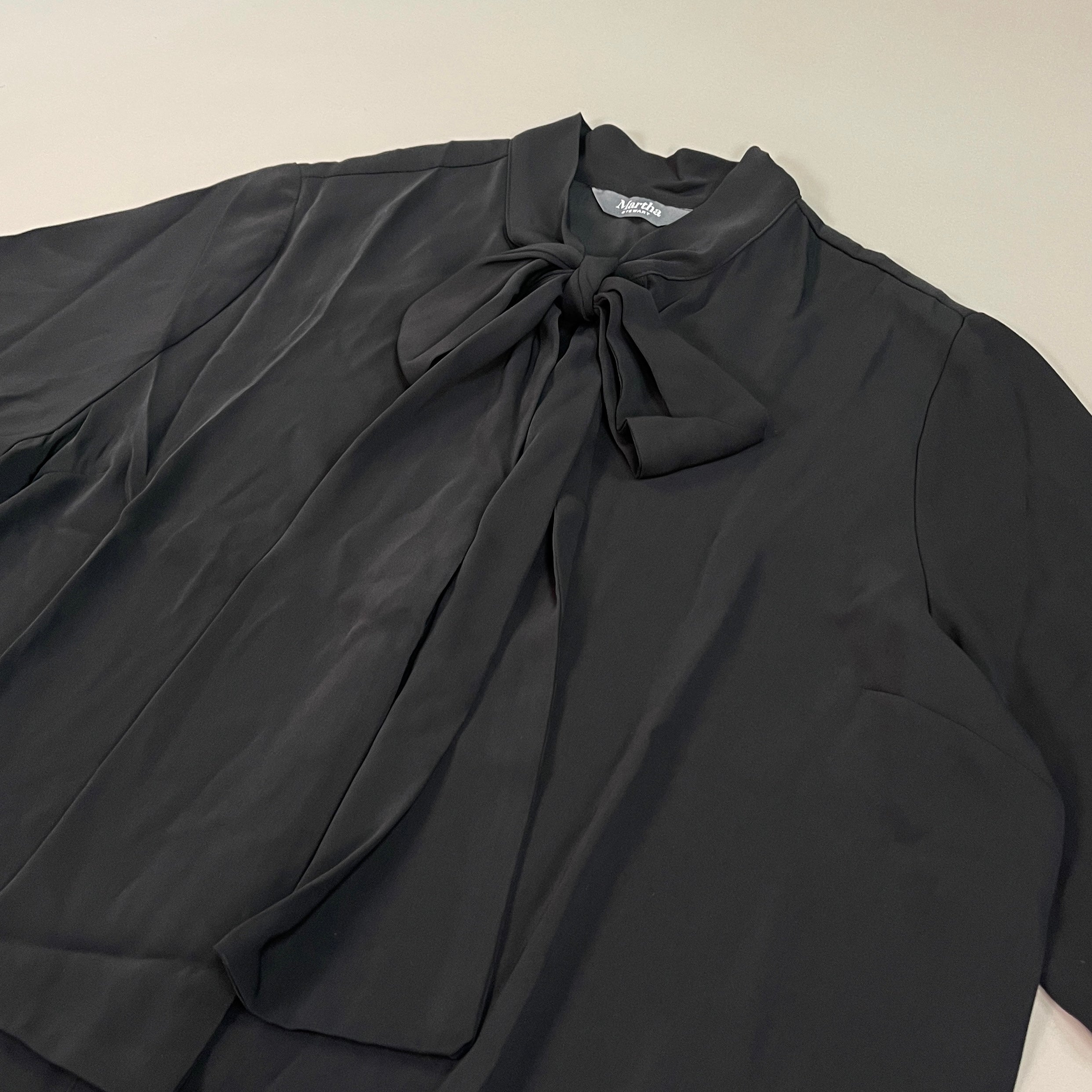 MARTHA STEWART Woven Front Button Blouse Top Tie Neck Women's Sz L Francesca Black (New)