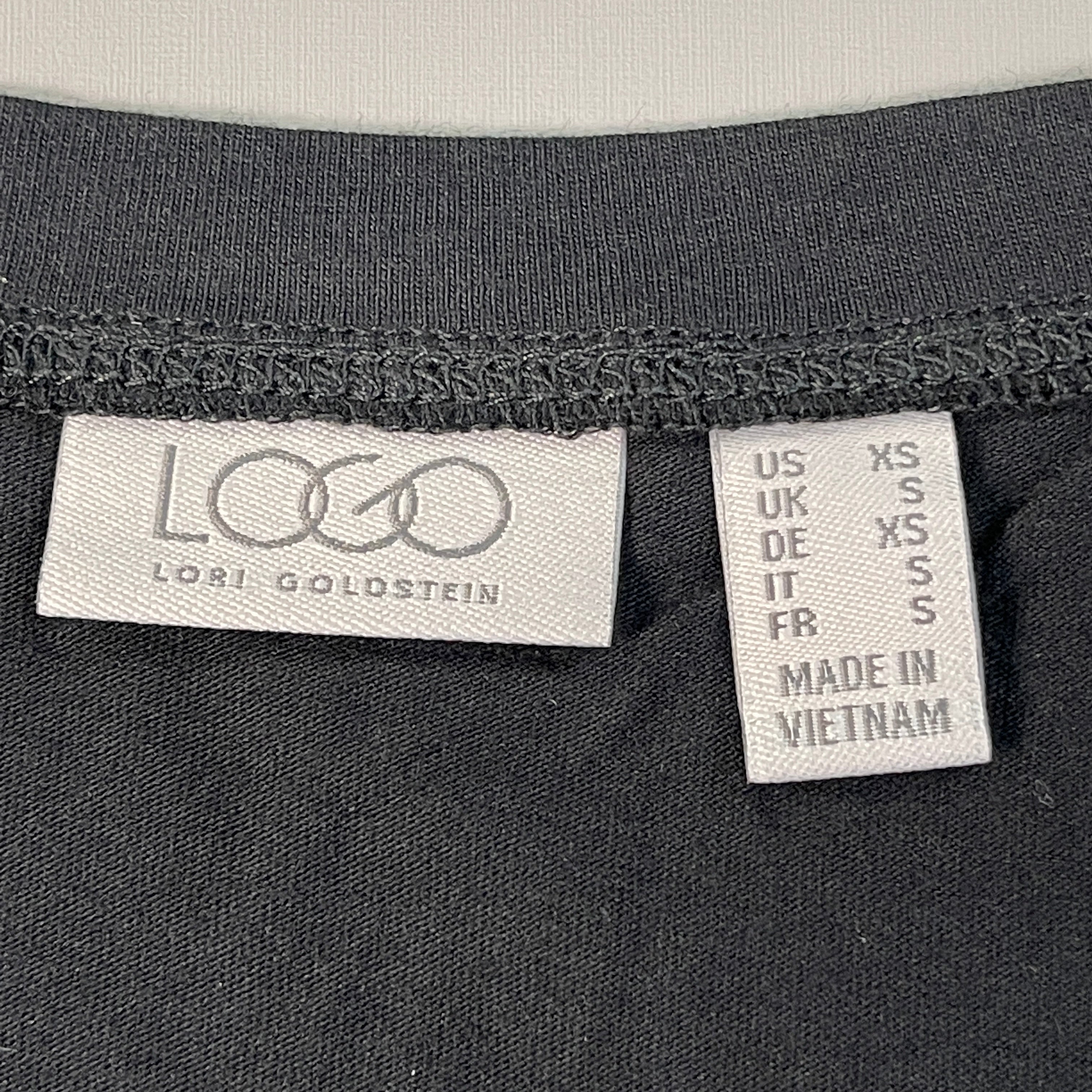 LOGO LORI GOLDSTEIN Knit Short Sleeve Shirt Asymmetric Hem Women's Sz XS Black (New)