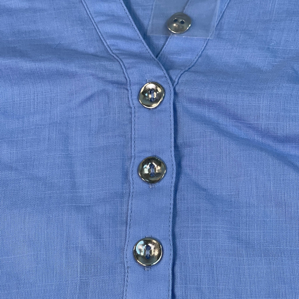 H BY HALSTON Collared 1/4 Button Top V-Neck Women's Sz 2 Reg Blue Iris (New)