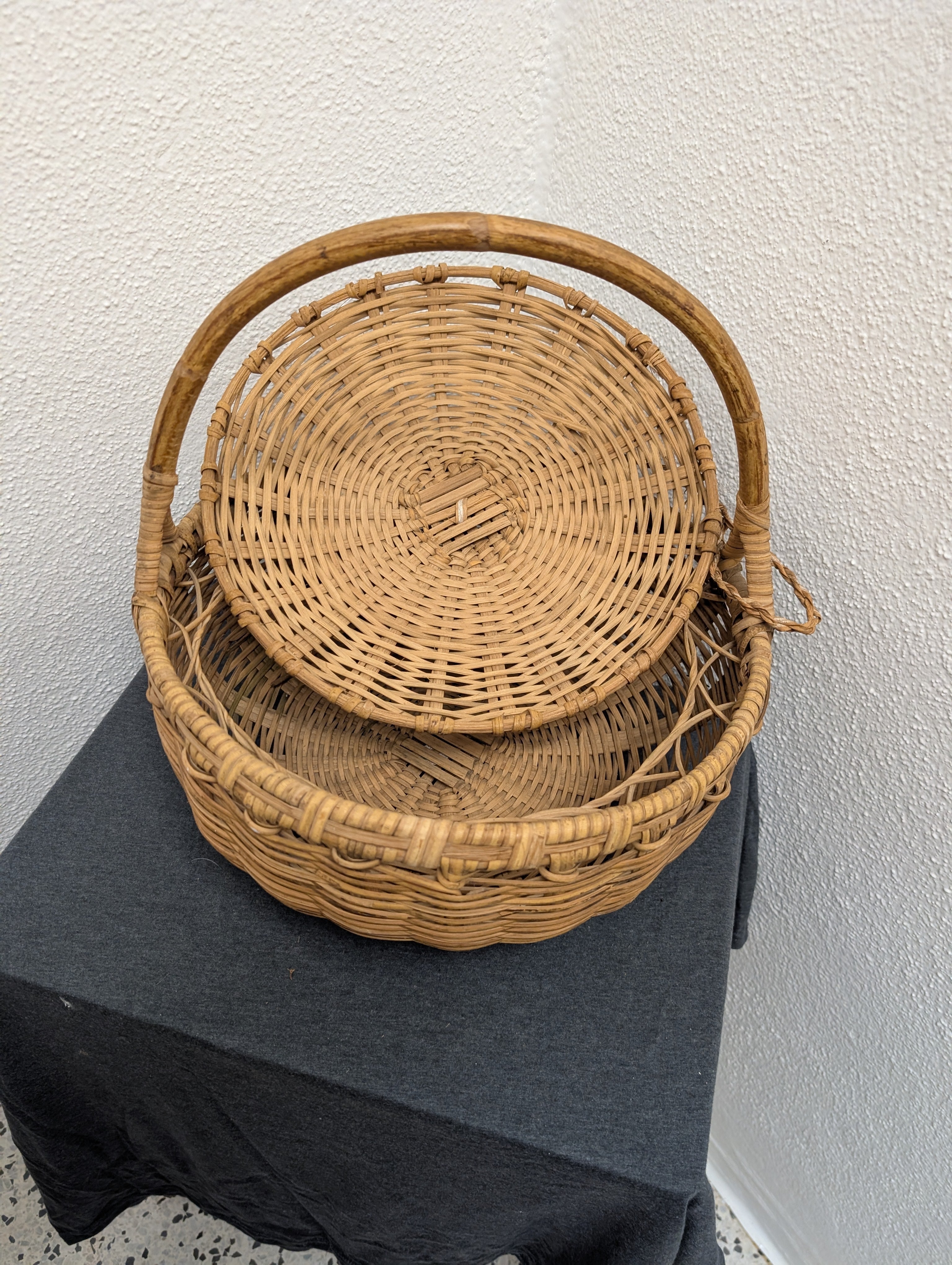 Vintage Basket Lidded Basket Handle Basket