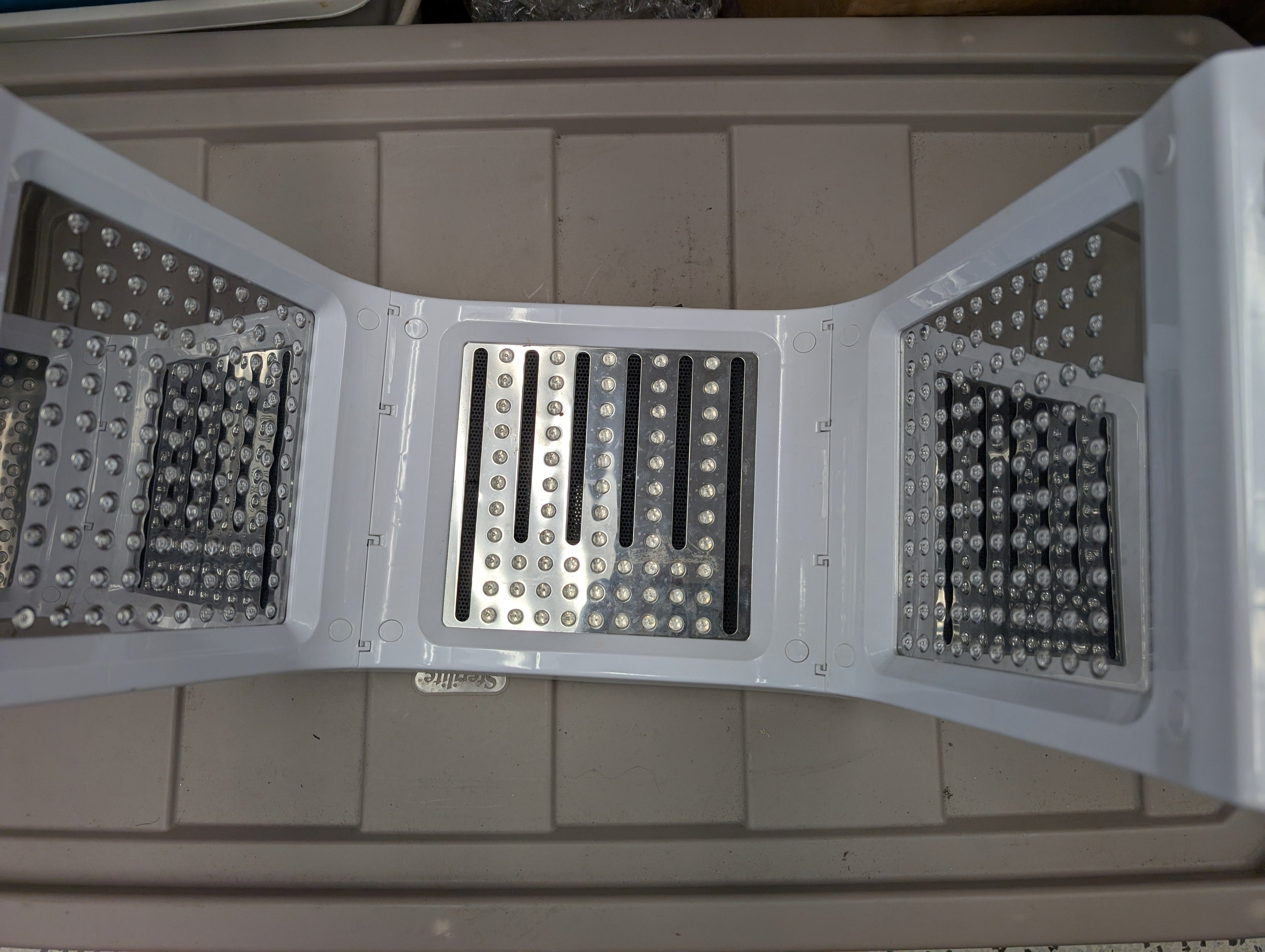 Omelon Omega Light Low Level LED Therapy