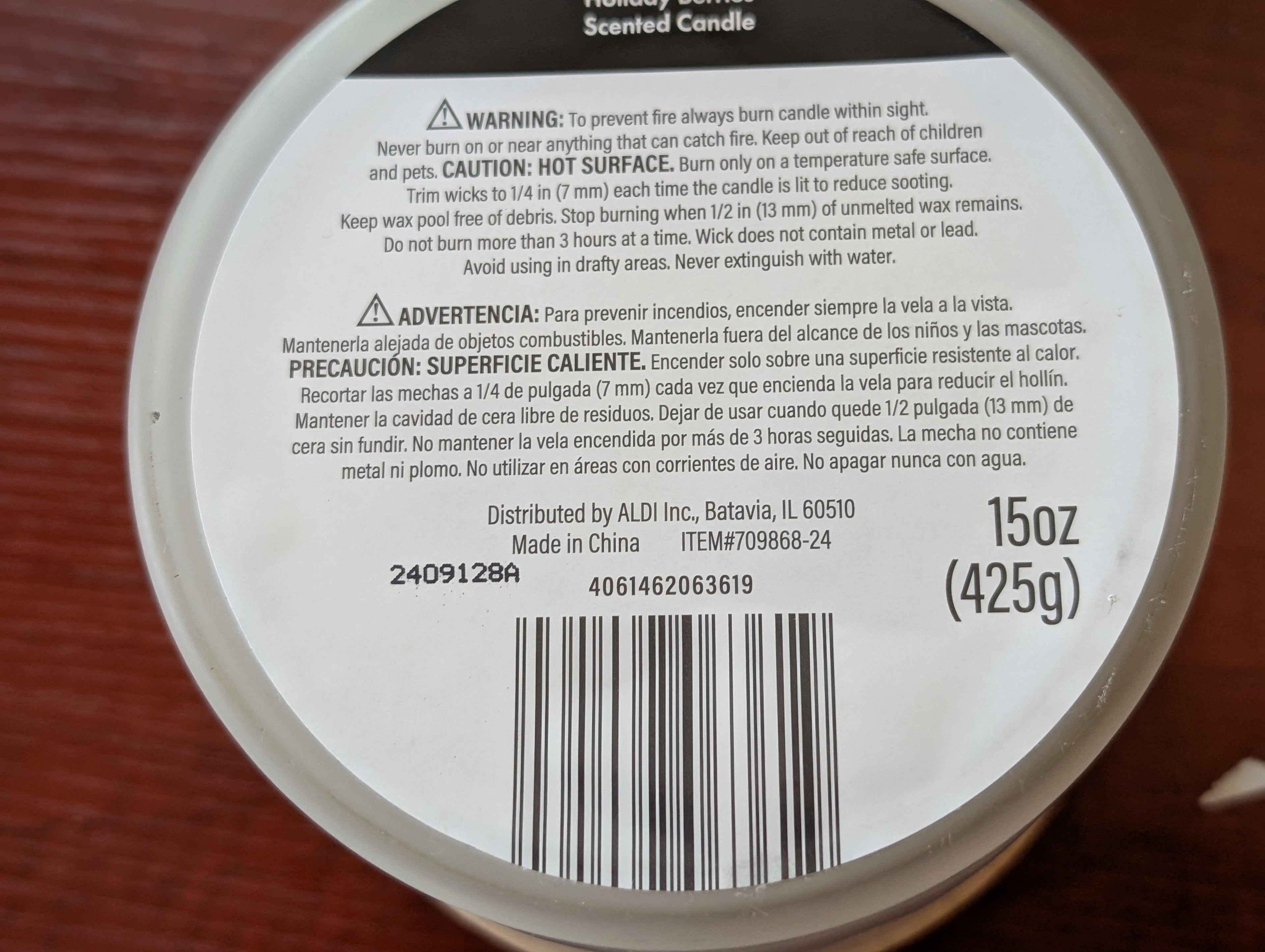 Huntington Homes Painted Lid Candle, Holiday Berries
