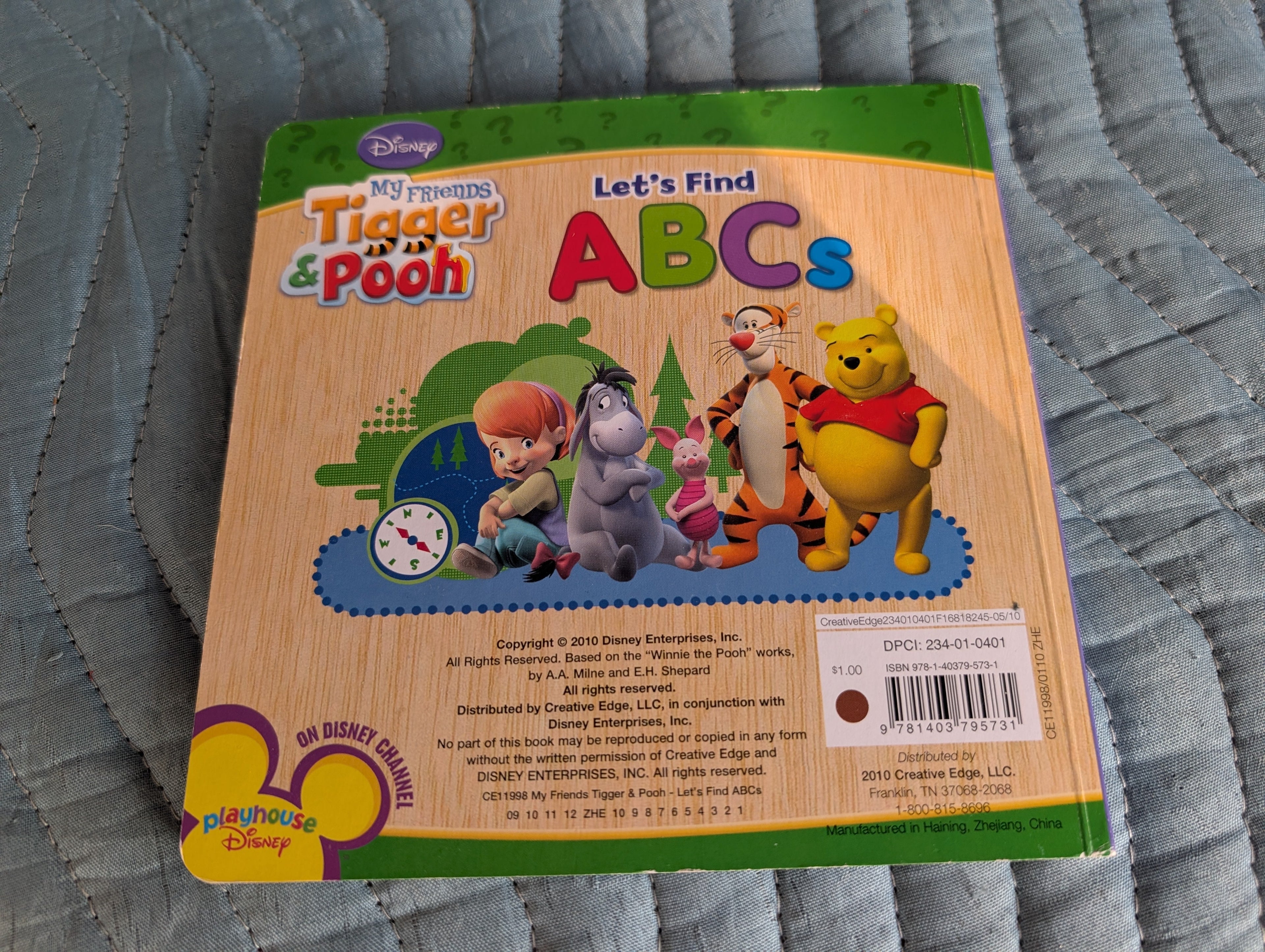Winnie the Pooh: Three book collection, kids, learning