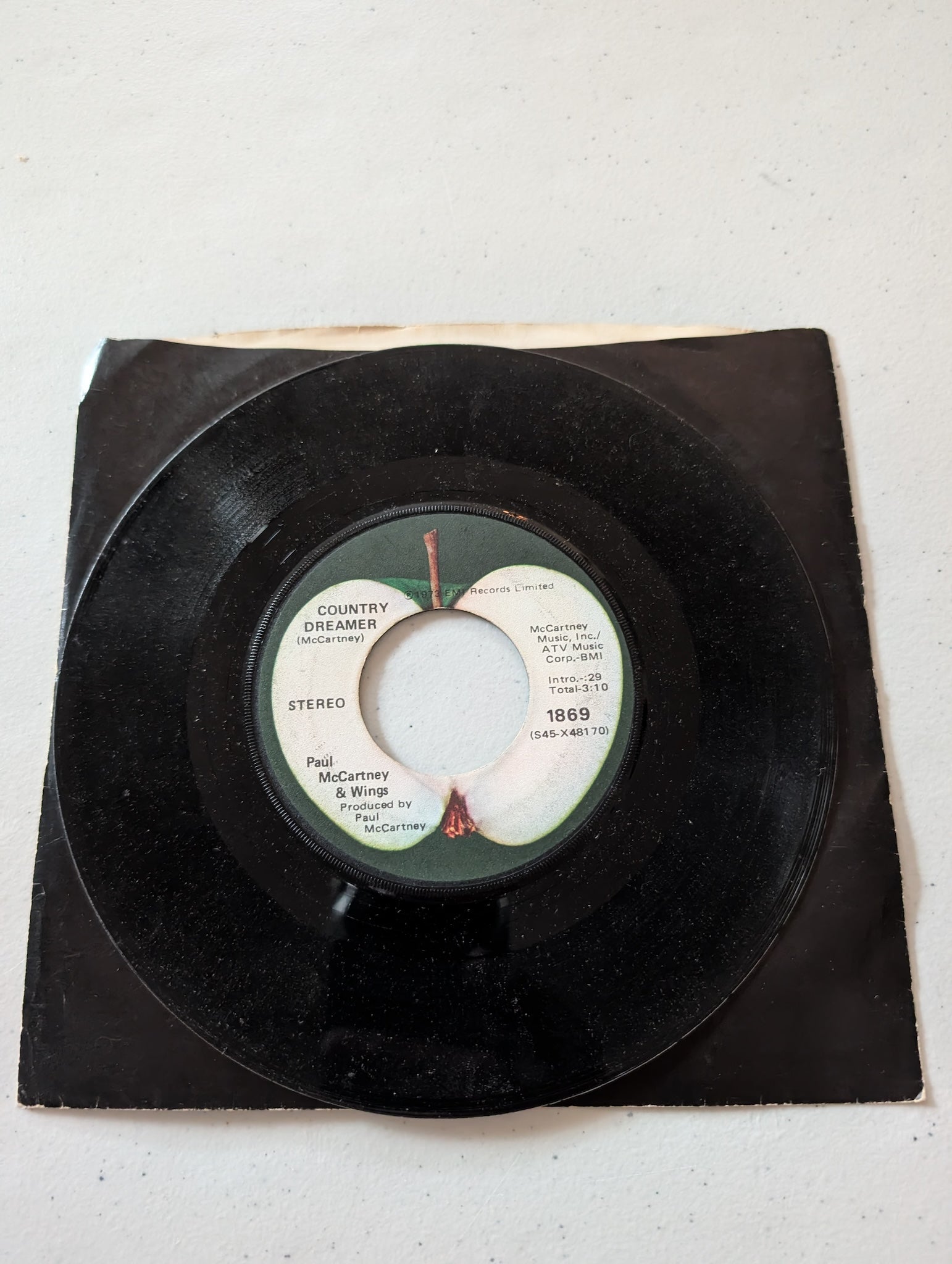 Paul McCartney and Wings - Helen Wheels - Country Dreamer (7 in, 45 RPM, Single, Vinyl Record Album)