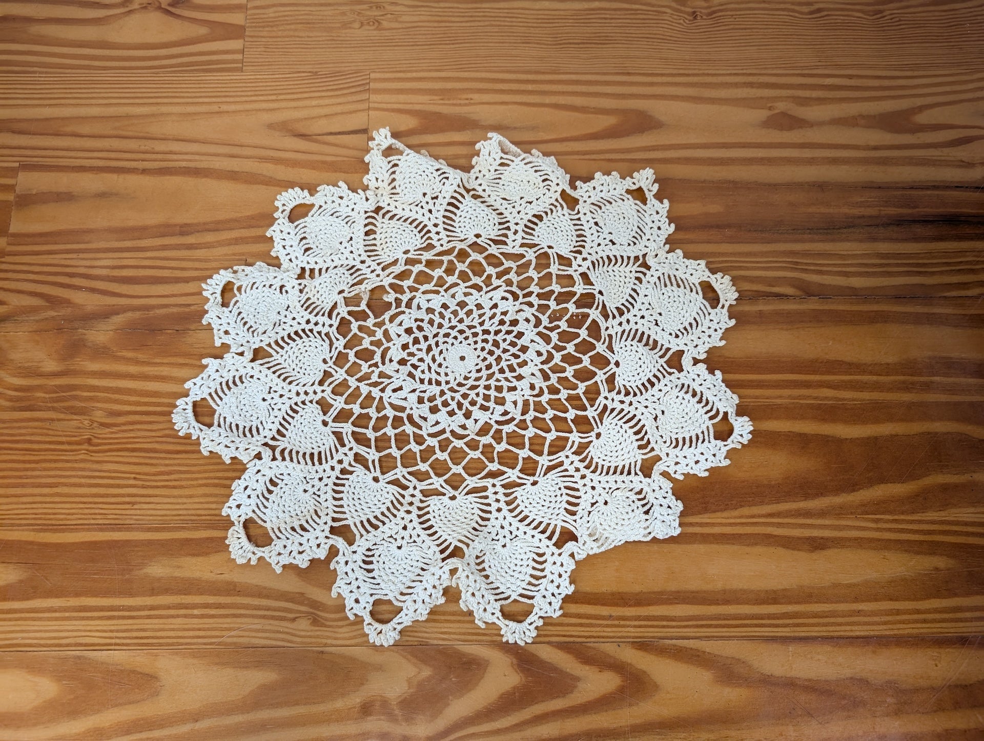 Large Round Crocheted Doily from Handmade -  Linens (Cotton Thread Doily, Vintage, Traditional, Cottage, White)