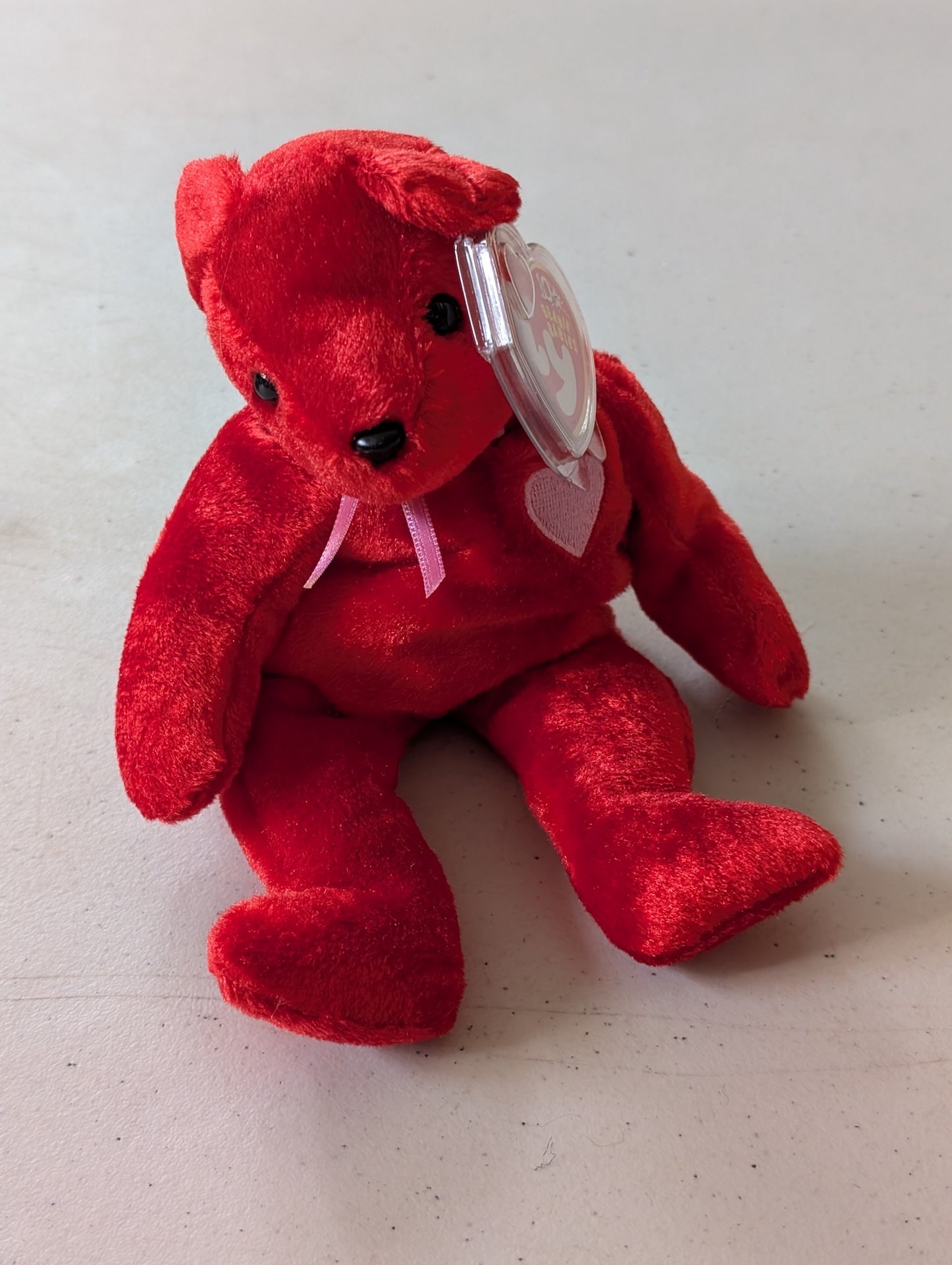 Kiss-e the Bear - Ty Beanie Babies (Red, 1994, Plush Toy)