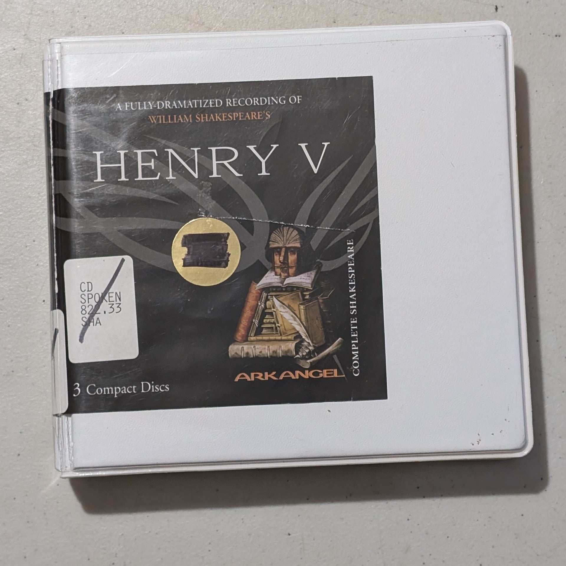 William Shakespeare's Henry V by William Shakespeare (Play, History, Audiobook on CD, c. 1599, Former Library Book)