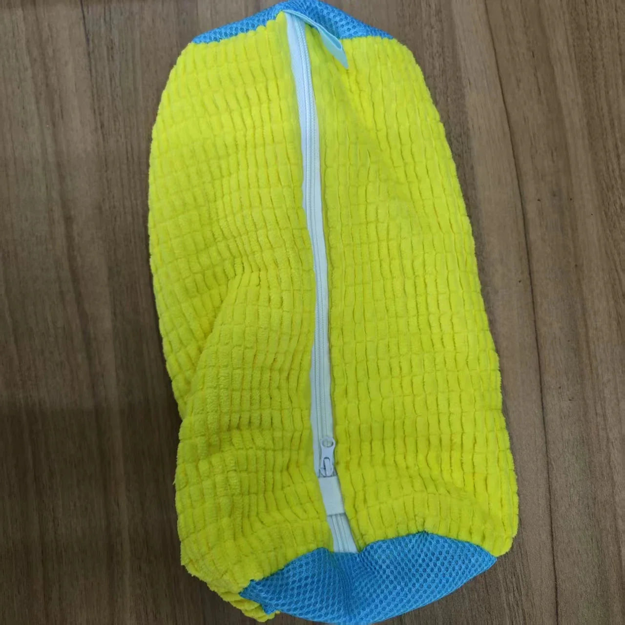 Durable Shoe Washing Machine Bag – Yellow & Blue Zipper | Protective Laundry Wash Bag for Sneakers & Casual Shoes