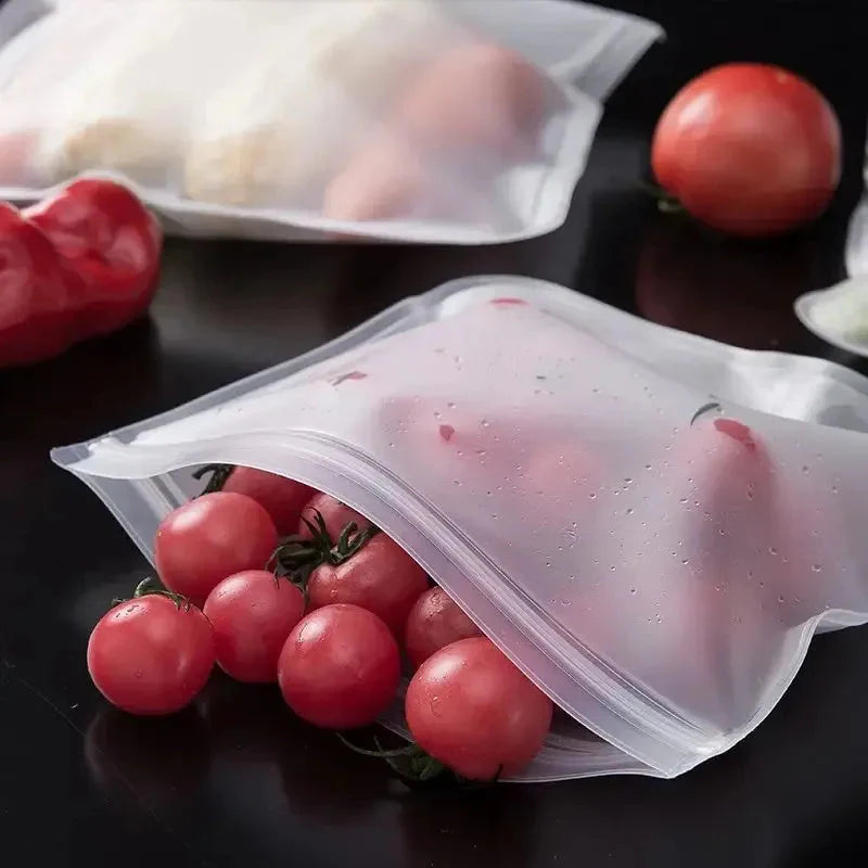 Reusable Silicone Food Storage Bags – Leakproof Zip Containers