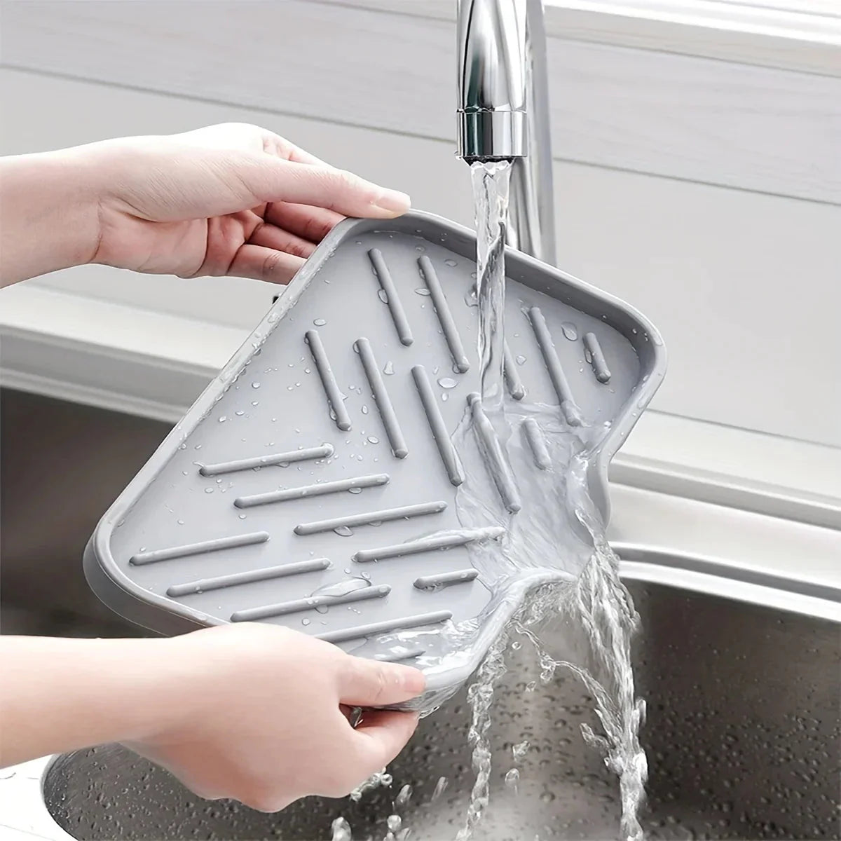 Multifunctional Silicone Sink Tray with Drain – Soap Dish, Sponge & Brush Organizer for Kitchen and Bathroom (Ventilated & Easy to Clean)