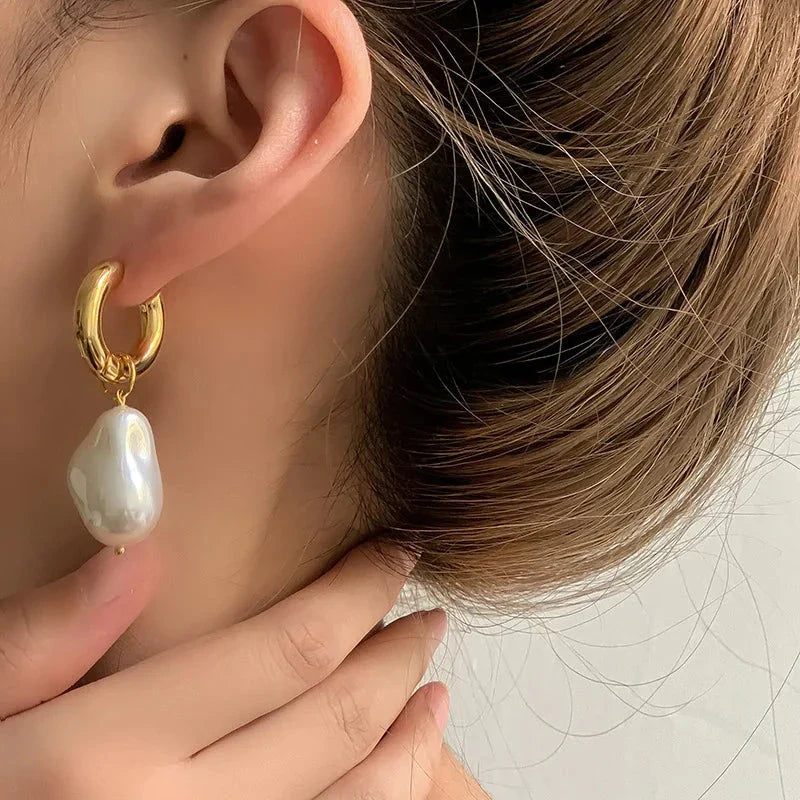 Vintage Circle Drop Earrings – Baroque Pearl Gold Earclips for Women