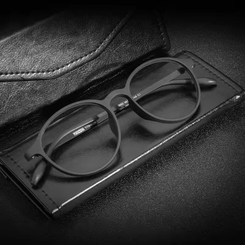Ultralight Retro Round Glasses – TR90 Titanium Frame for Men & Women