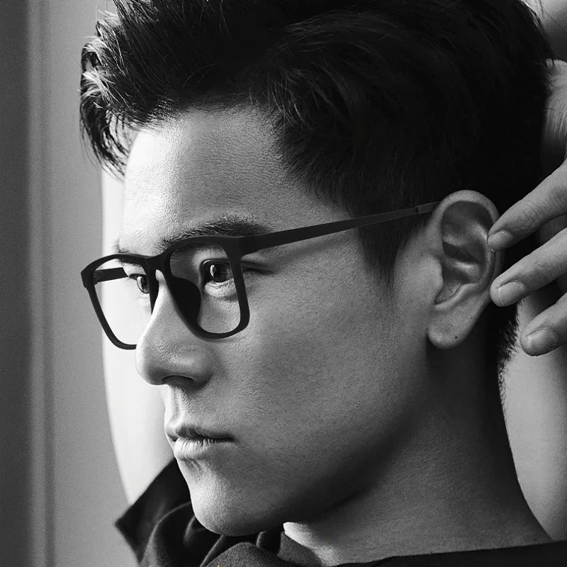 YIMARUILI Men's Square Glasses – Ultra-Light Titanium Optical Frames