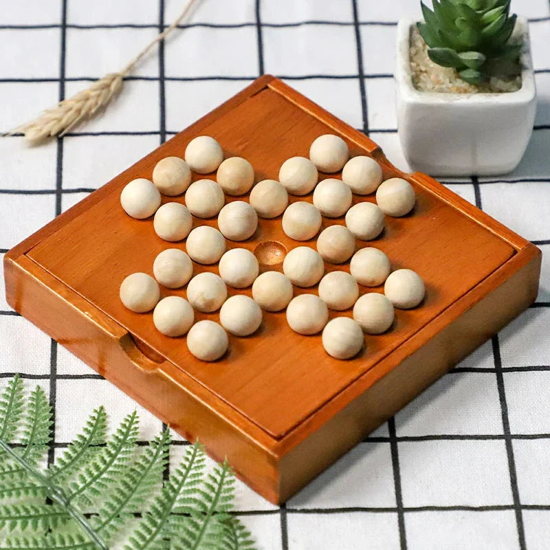 Europe Board Game – Single Chess Peg Solitaire Cognitive Educational Toy