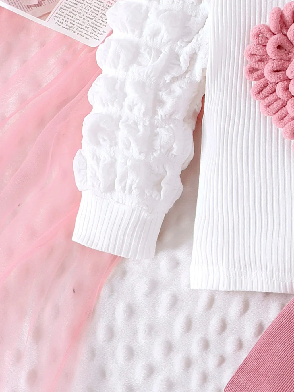 2PCS Winter Outfit for Girls – Cute Bubble Sleeve Top & Pink Skirt Set