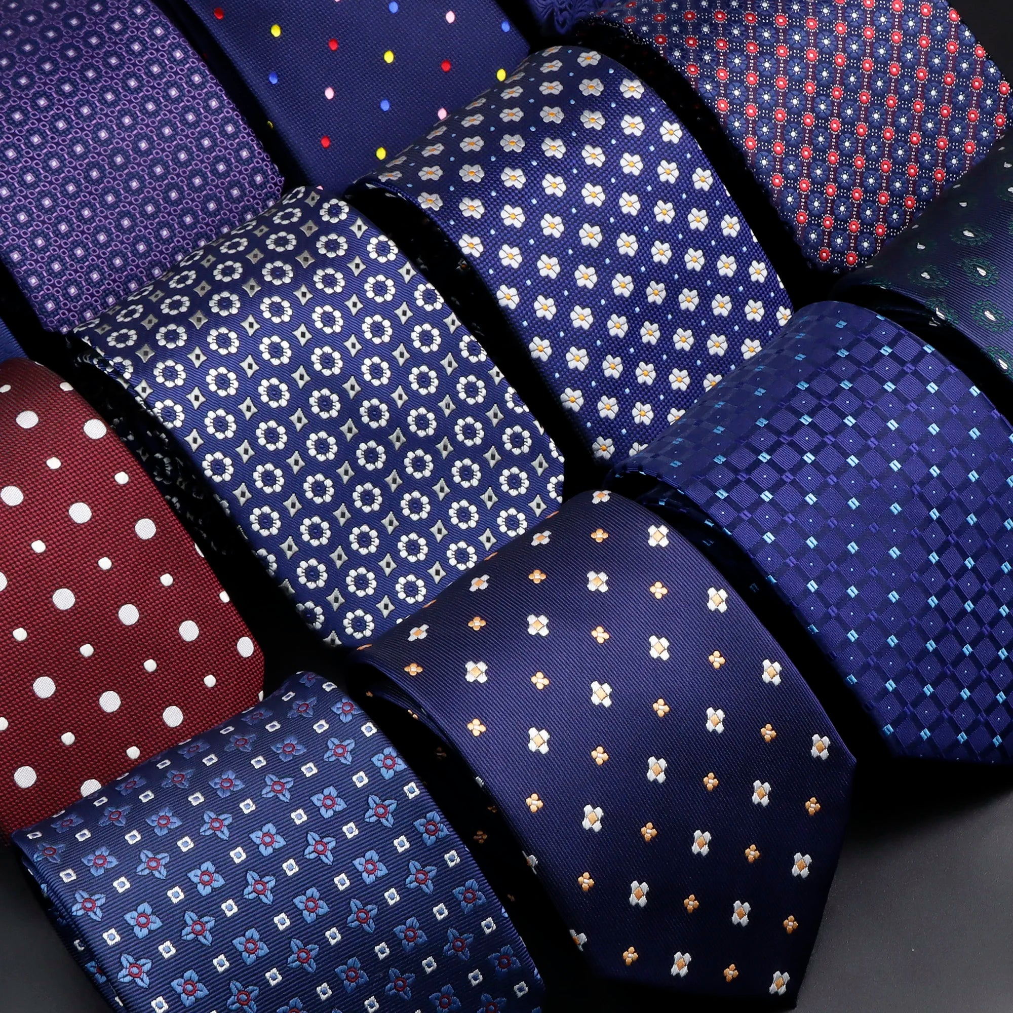Elegant Men's Tie in Various Designs for Business or Wedding