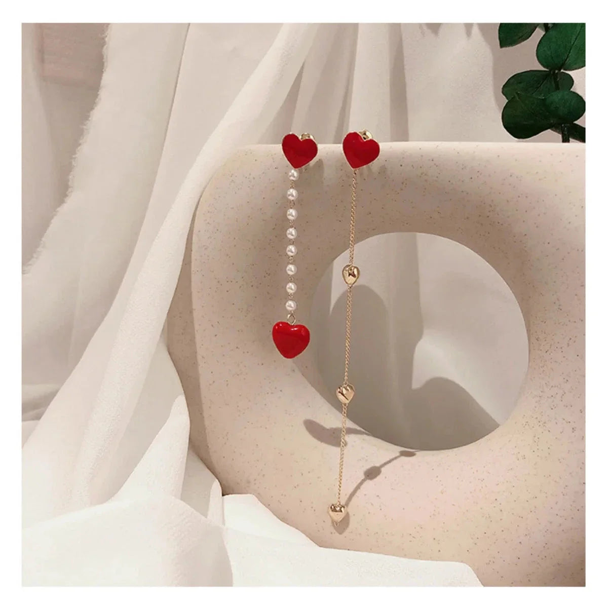 Korean Black Heart Dangle Earrings – Asymmetric Love Drop Jewelry