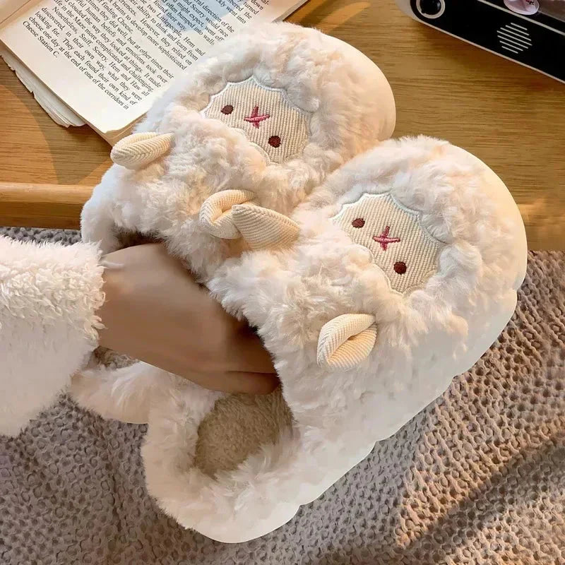 Winter Cartoon Plush Slippers Warm Fluffy Faux Fur Sheep Design Indoor Home Couple Cotton Slippers for Men And Women