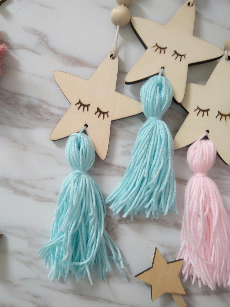Adorable Sleepy Eye Eyelash Kids Room Decoration Crafts Wood  Wall Hanging Stars Decorative Beads Tassel Photography Props Gift For Kids Bedroom Decor Makeup Sticker For Girls Room Wall Art