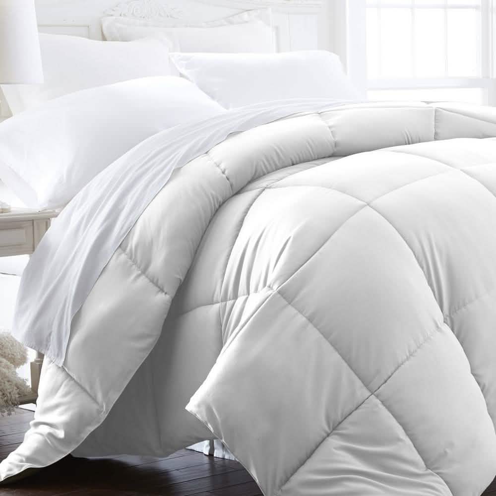 All-Season Down Alternative Hypoallergenic Comforter
