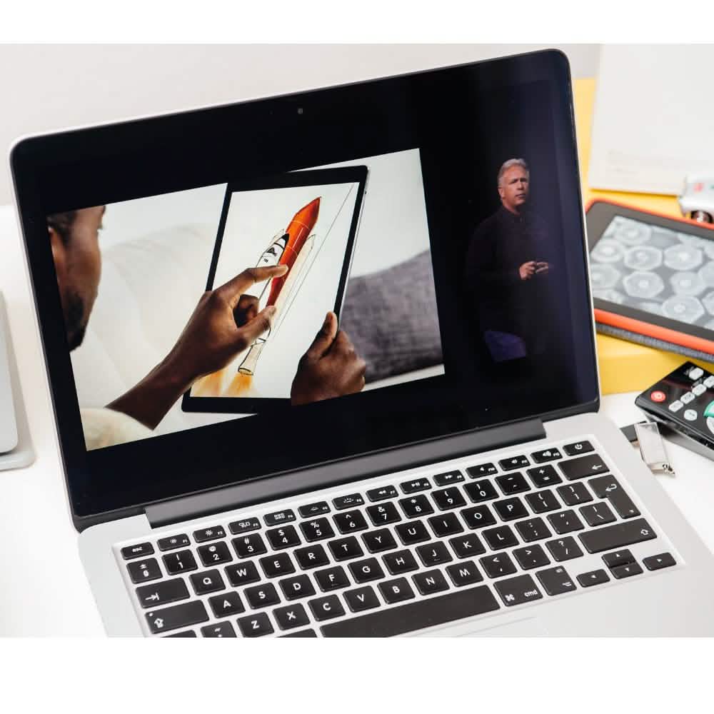 Apple MacBook Pro 2015 15-inch i7 2.2GHz 16RAM 256GB (Refurbished)