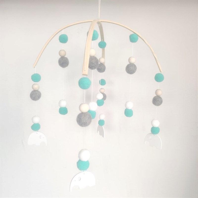 Baby Nordic Wooden Beads Wind Chimes with Wool Balls Nursery Mobile Crib Bed Bell Baby Bedroom Ceiling Wooden Beads Wind Chime Hanging Newborn Baby Bed Hanging Wind-bell Crib Tent Kids Room Decorations Ornaments