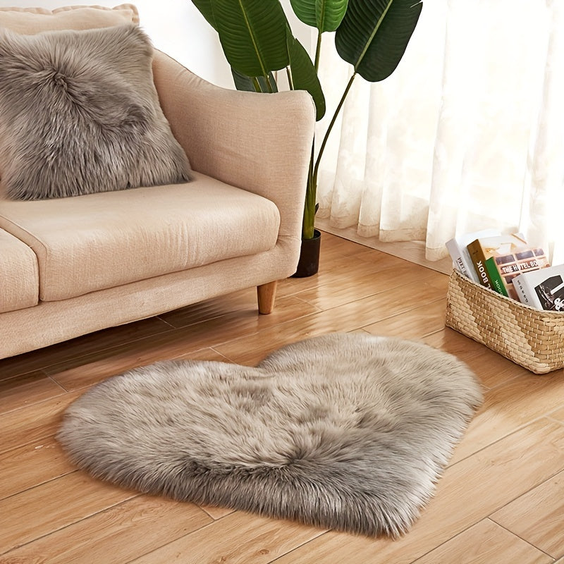 Plush Heart-Shaped Area Mat | Machine Washable Soft Artificial Wool | Cozy Decorative Mat for Living Room, Bedroom, Office | Indoor Use