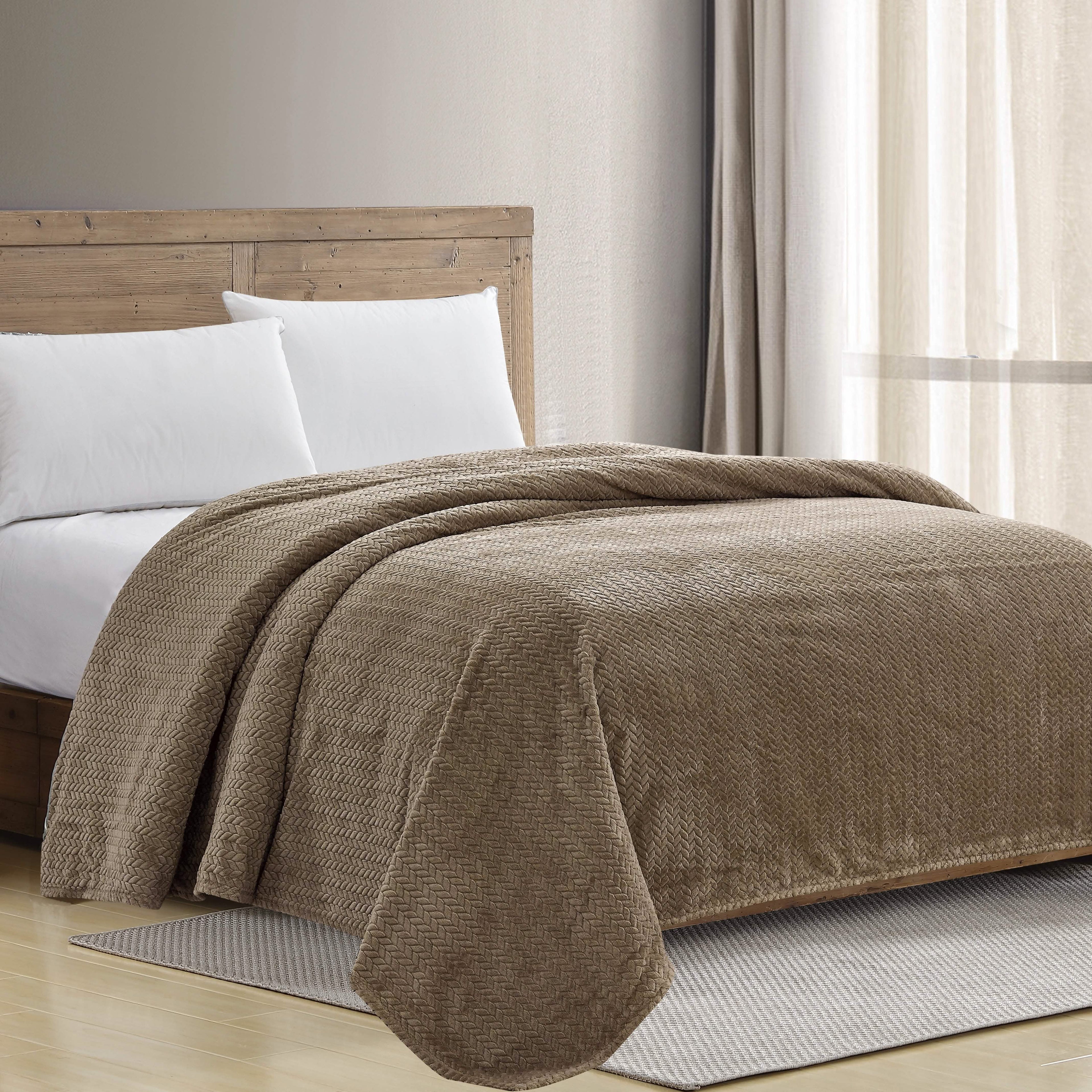 Chevron Braided Bed Cover