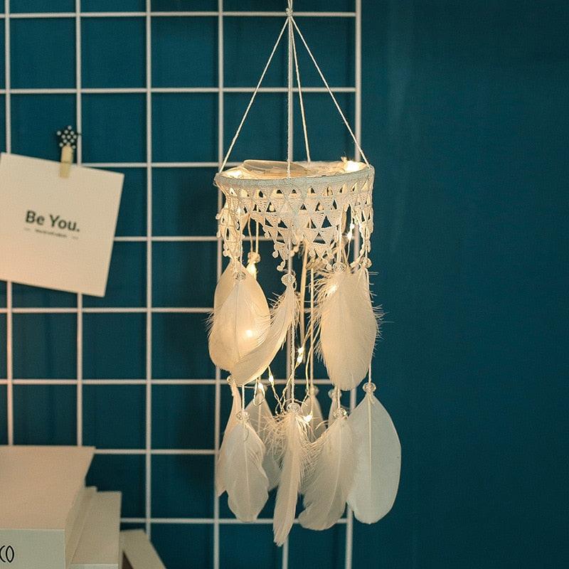 Classic Lantern Dream Catcher Kid  Room Dream Catchers LED Light Up White Feather Lights Ceiling Decor Wall Hanging Ornaments for Bedroom Decor Gifts for Teenage Girl Decoration Home Wind Chime Feather Wedding