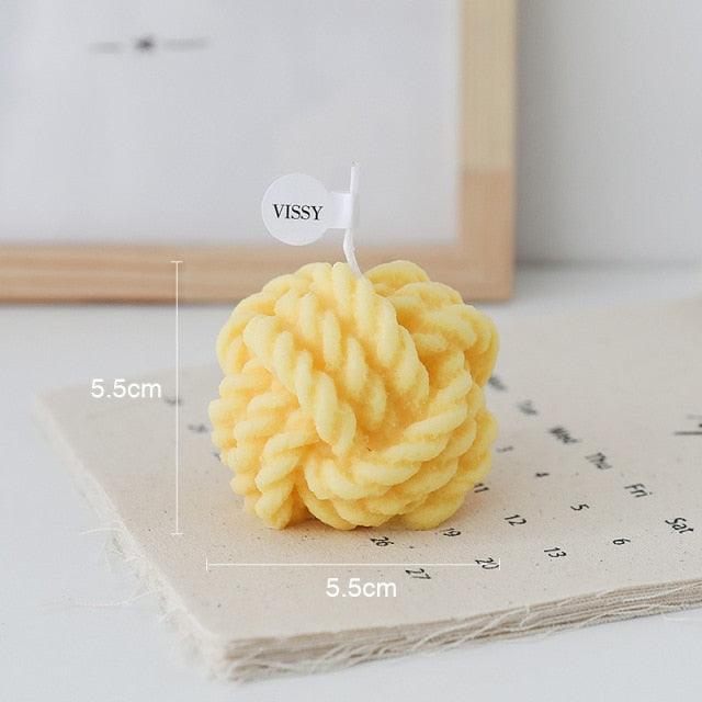 Creative Handmade Wool Ball Candle Scented Candle Hand Poured Scented Handmade Candle Decorative Candle For Bedroom Bathroom  Aromatherapy Candle Gift Box Essential Oil Scented Candle Home Decoration
