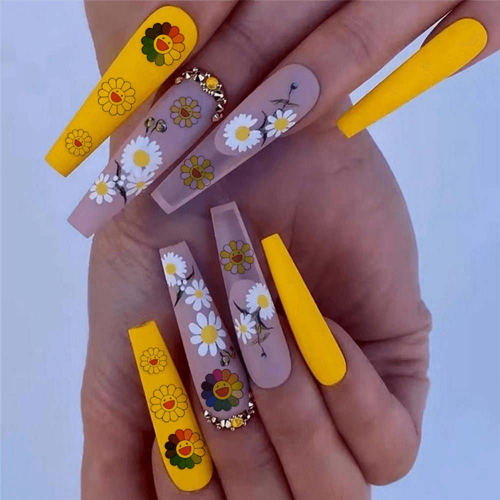 Cute rabbit Cute cat  Japanese Justice Girl 3D Back Glue Nail Sticker Nail Decoration Nail Art Nail Ornament Self Adhesive Nail Decals for Nail Art Decoration Including Hearts Stars Letters Bowknot Leaves Flowers Plants Fruits Butterflies for Woman