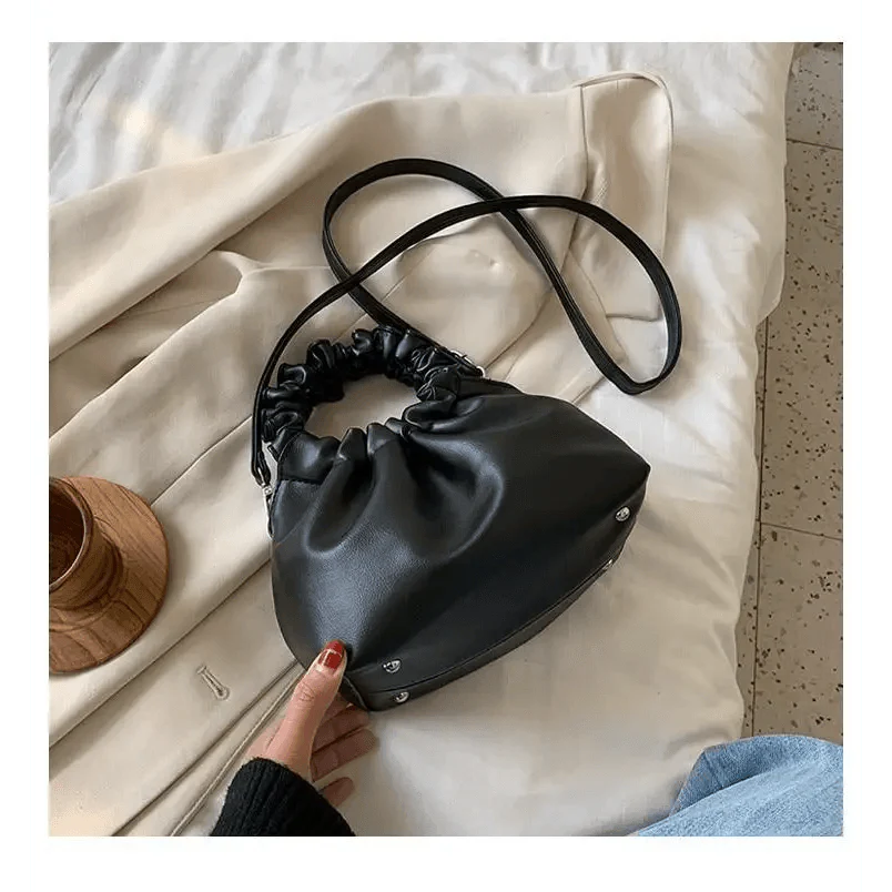 Cute Small Women's Leather Clutches Vintage Style Shoulder Messenger Bags , Handbag And Purses For Women