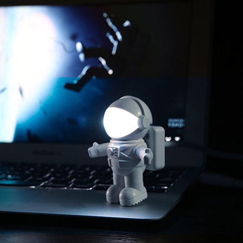 Desk Lamps Lights New Fashion Novelty Romantic Baby Led Bulbs Usb Port Dc Resin Knob Switch Wedge Night Plug Astronauts Decorative Table Lamp Cute Study Lamps for Bedroom Décor