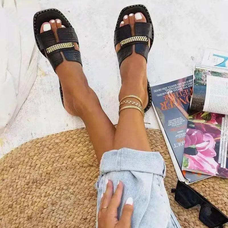 Elegant Black Women Chain Flip Flops Luxury Design  Sandal Women Outdoor Slippers Casual Style Sandals